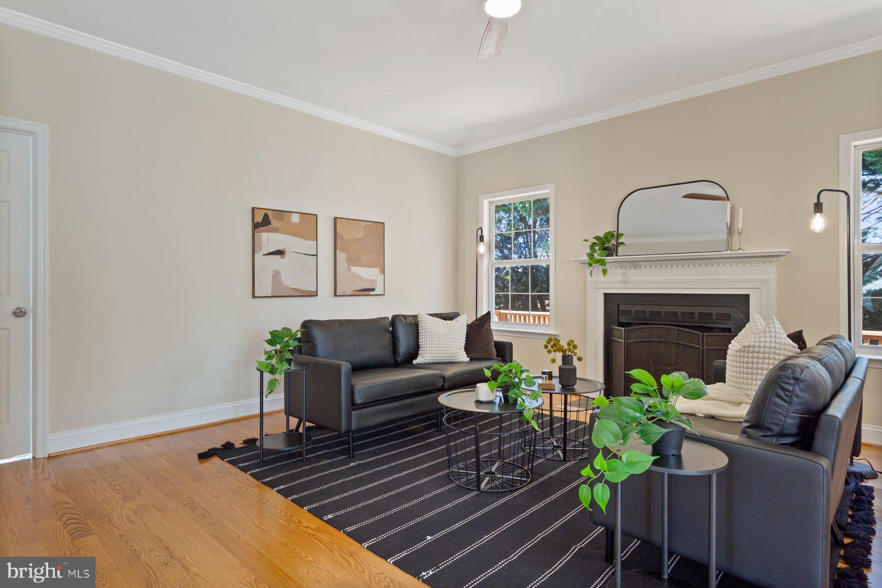 RIVER CREST - Residential