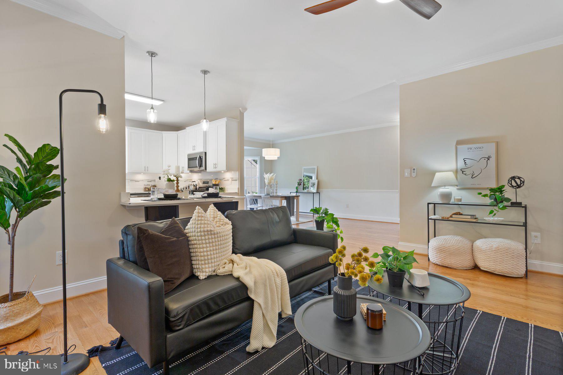 RIVER CREST - Residential