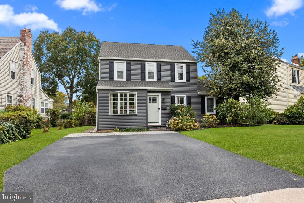 Photo of 333 E Birch Drive, MORRISVILLE, PA 19067 (MLS # PABU2116364)