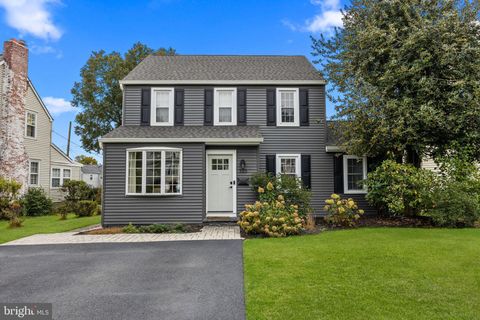 Homes For Sale - 333 E Birch Drive<br/> Bucks County, MORRISVILLE, PA 19067