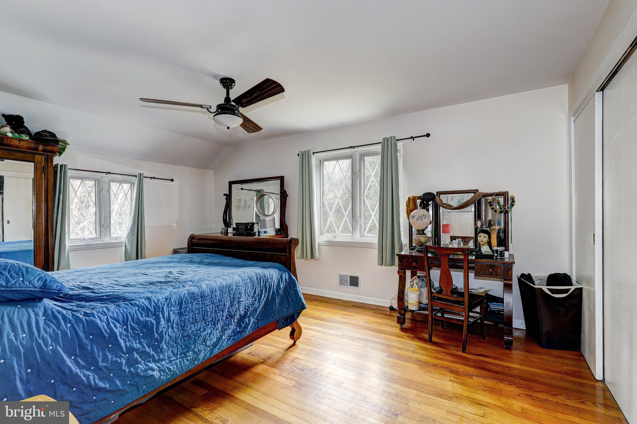 MOUNT WASHINGTON - Residential