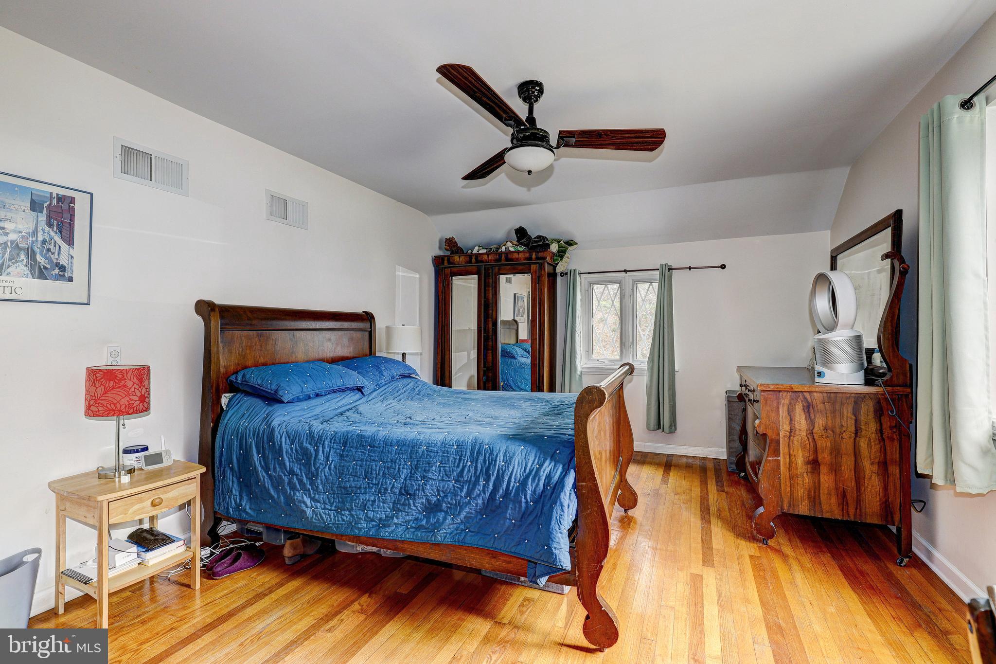 MOUNT WASHINGTON - Residential