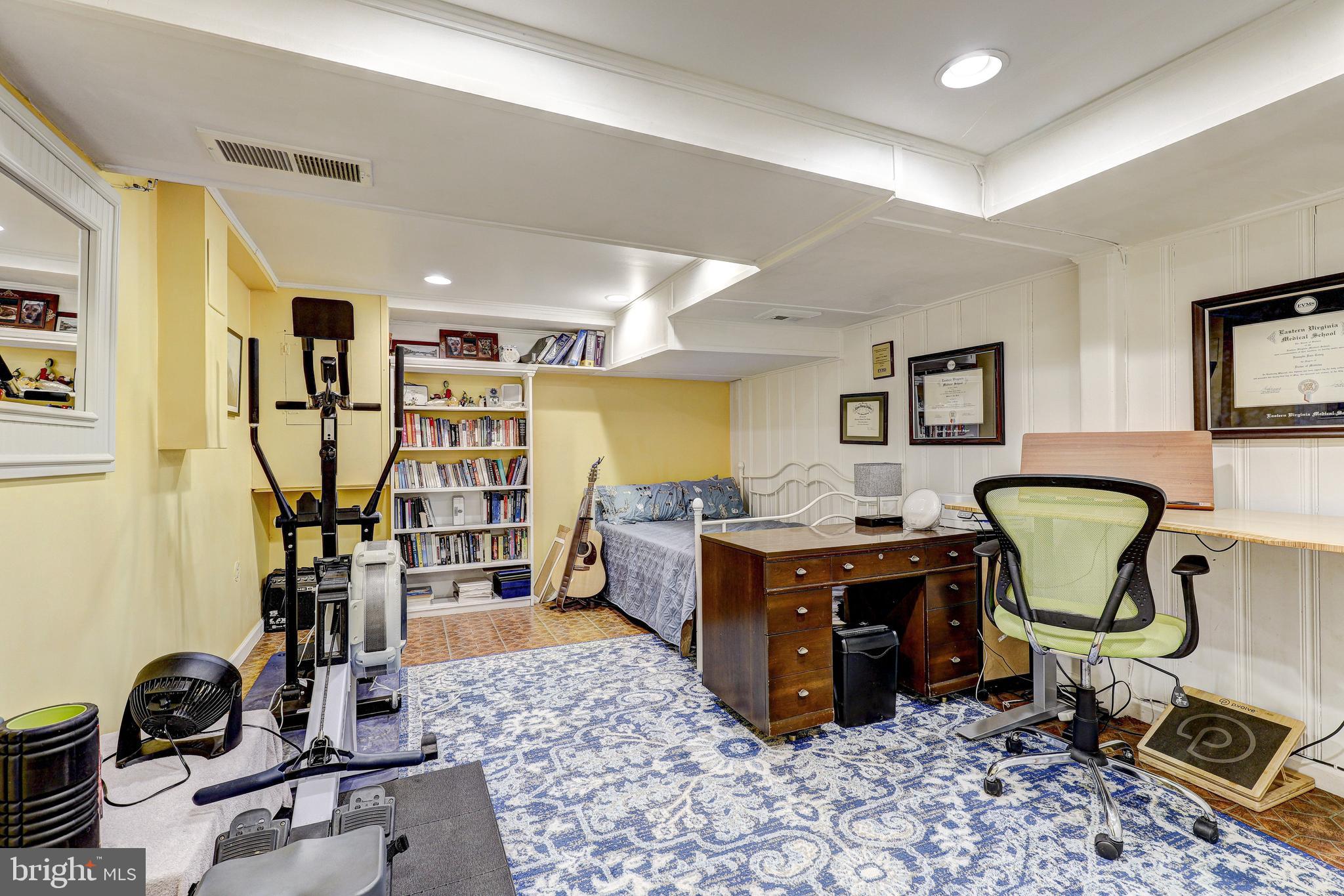 MOUNT WASHINGTON - Residential