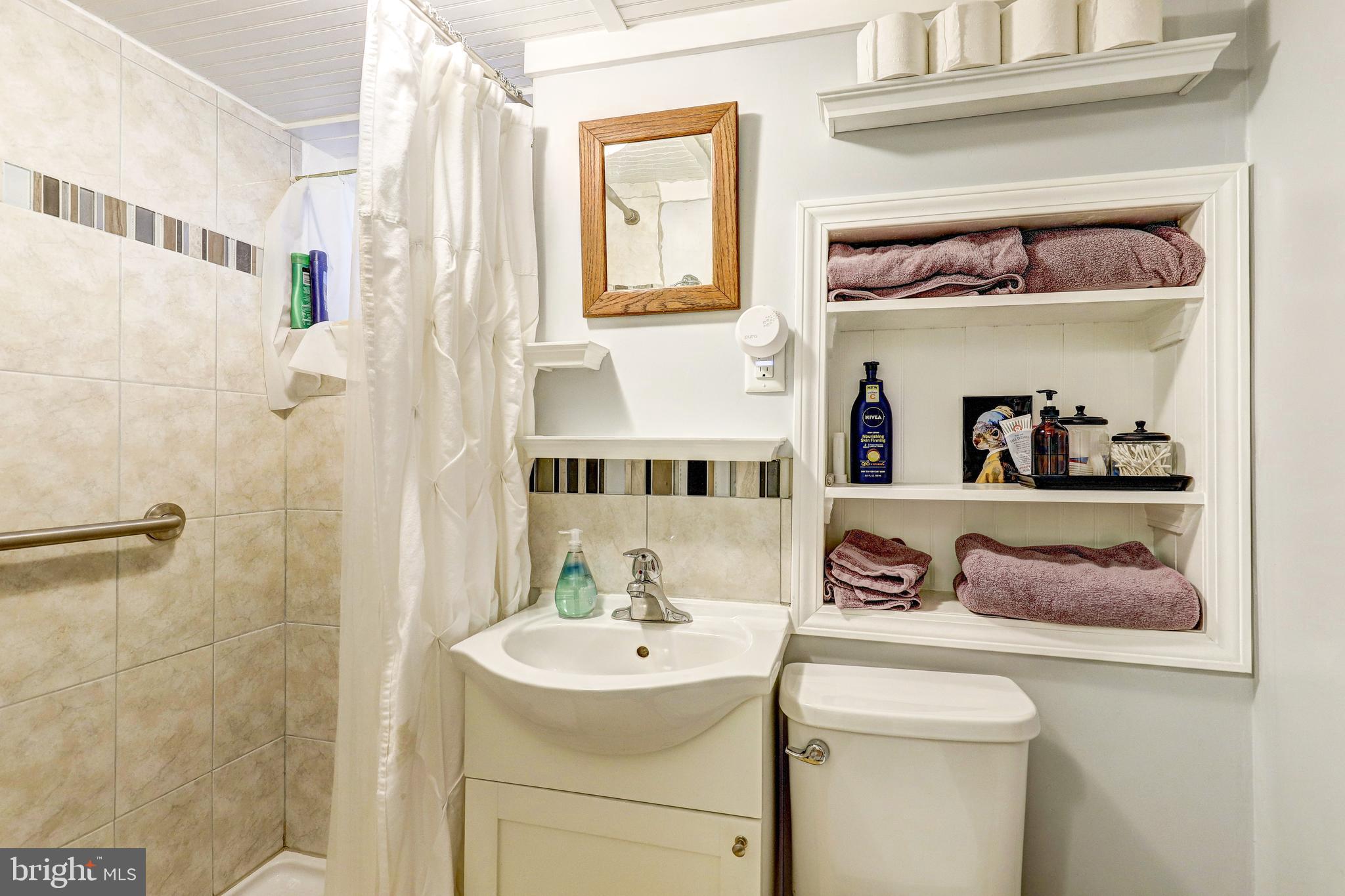 MOUNT WASHINGTON - Residential