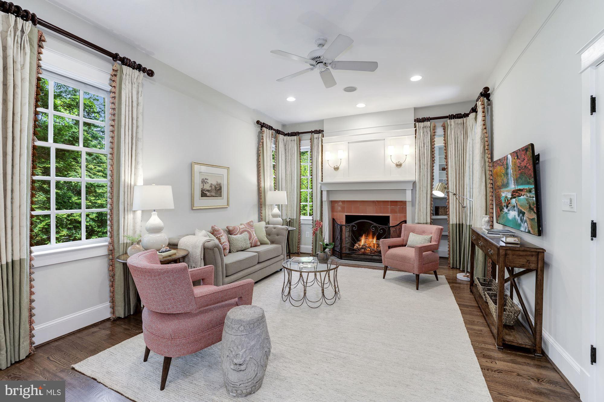 FRANKLIN PARK - Residential