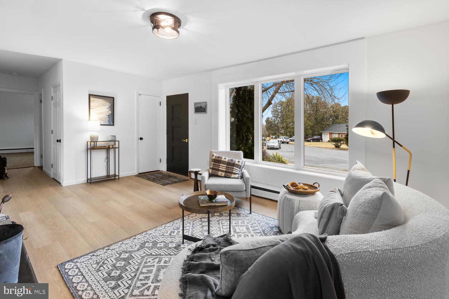 QUAKER HILLS - Residential