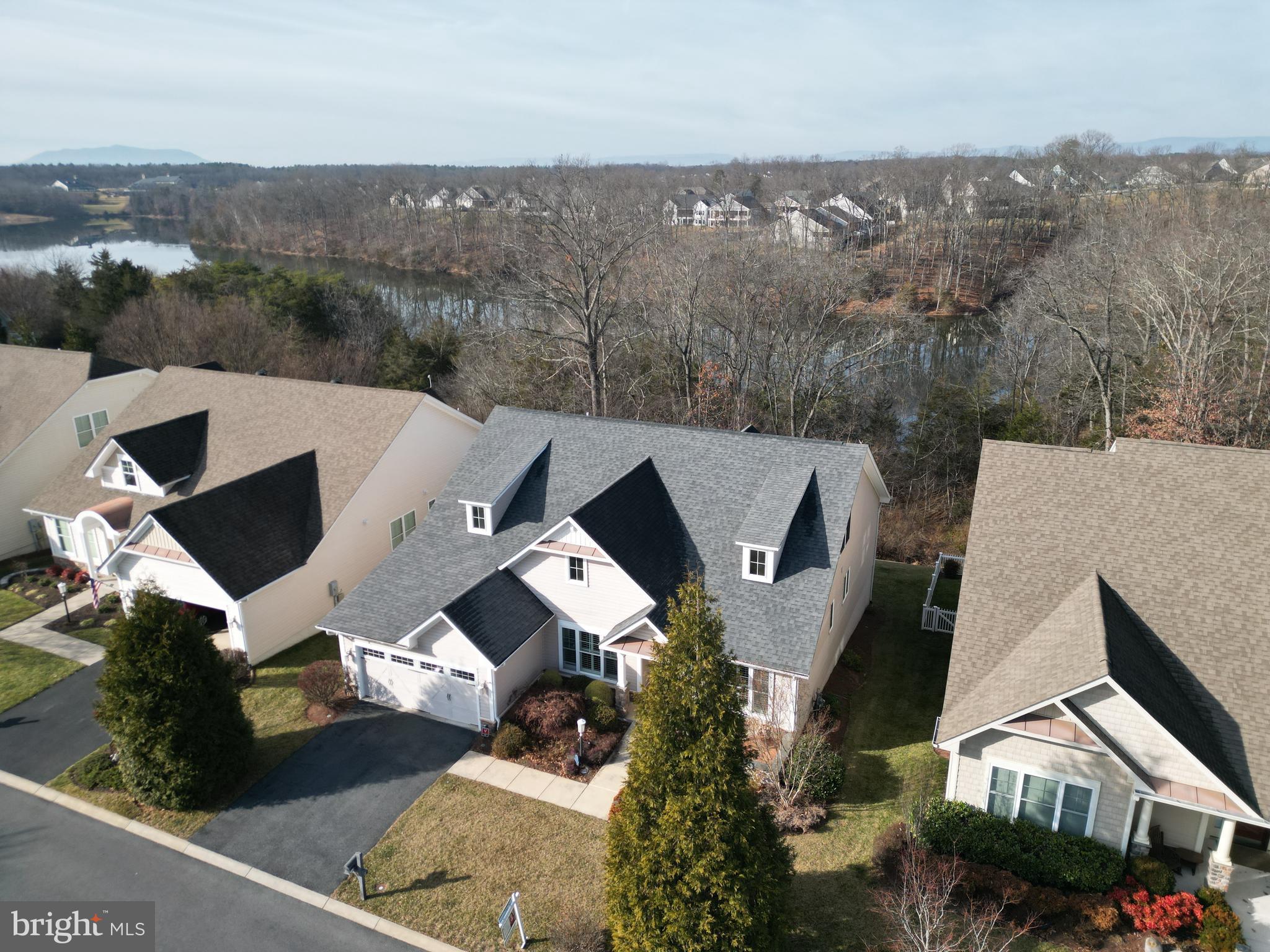 LAKE FREDERICK - Residential