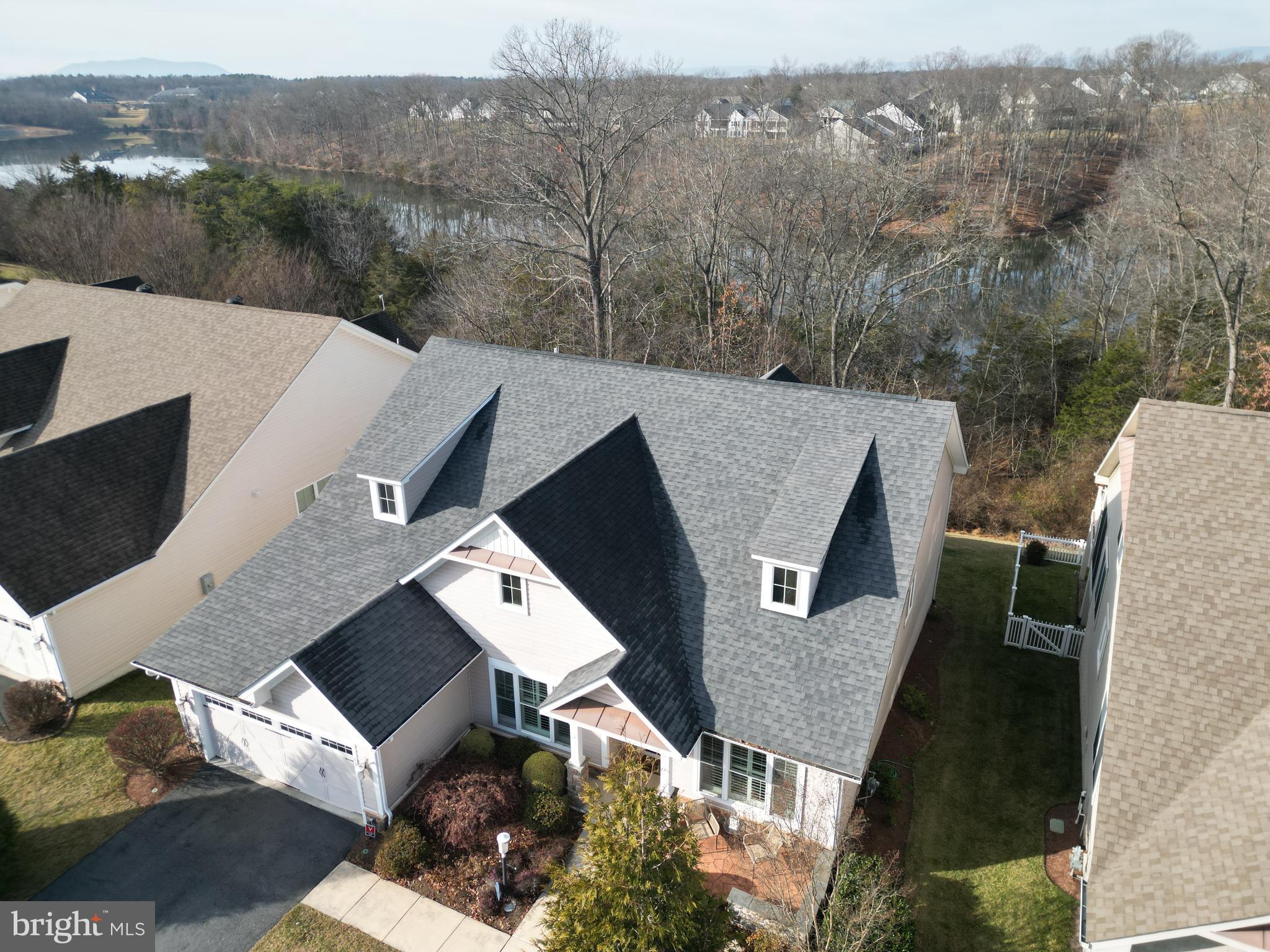 LAKE FREDERICK - Residential