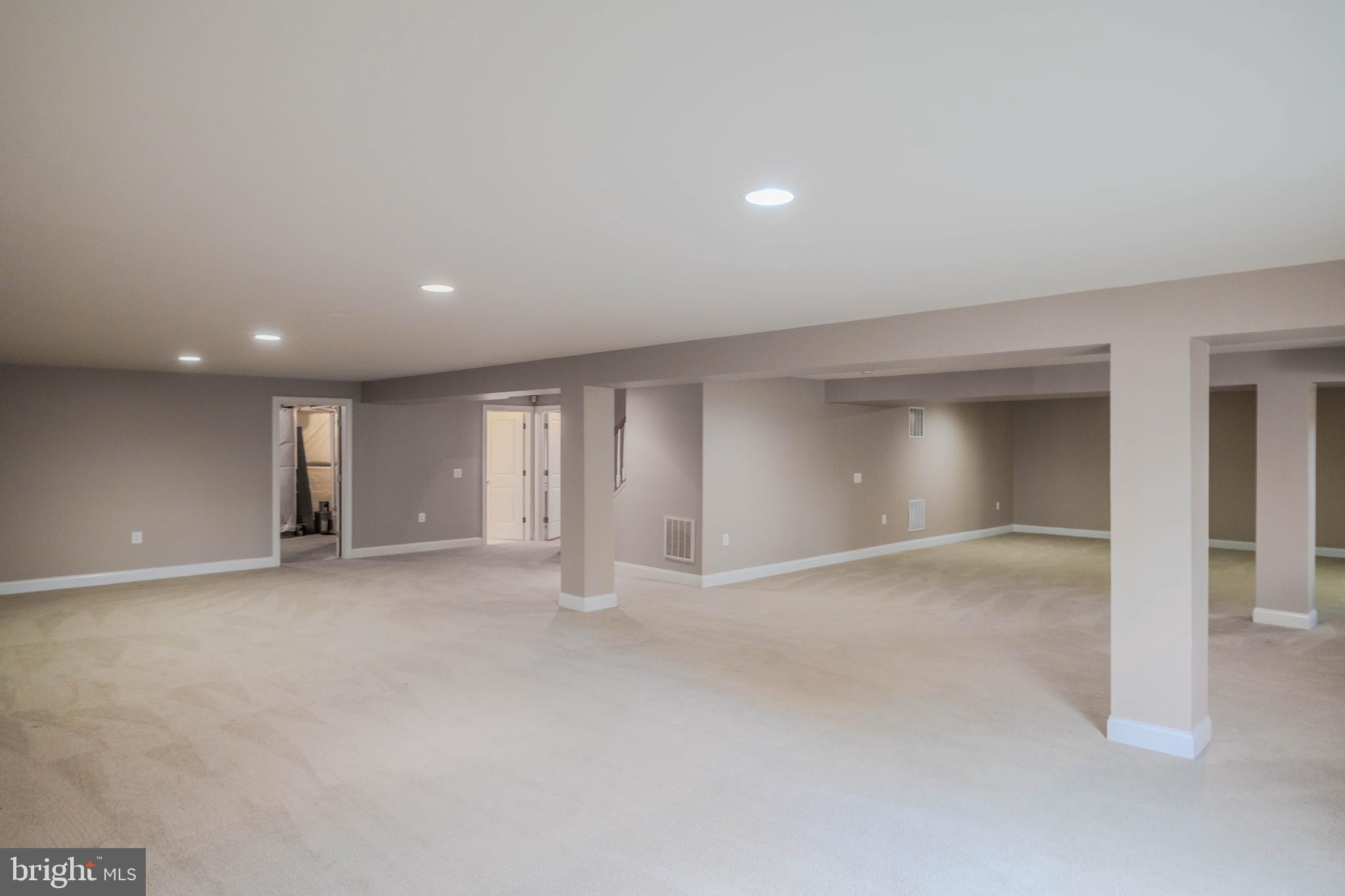 LAKE FREDERICK - Residential