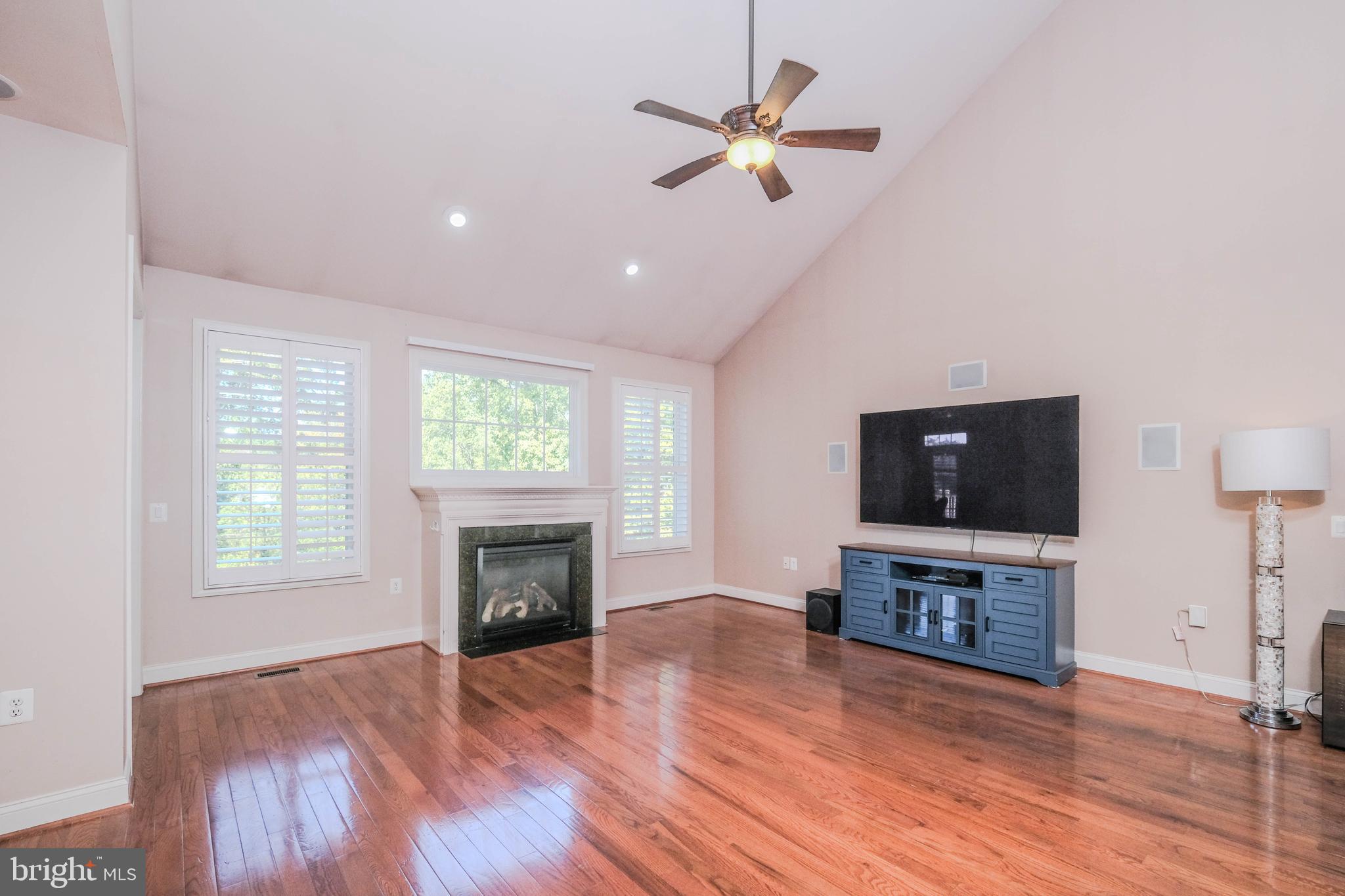 LAKE FREDERICK - Residential