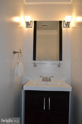 FOUNDERS WOODS - Residential