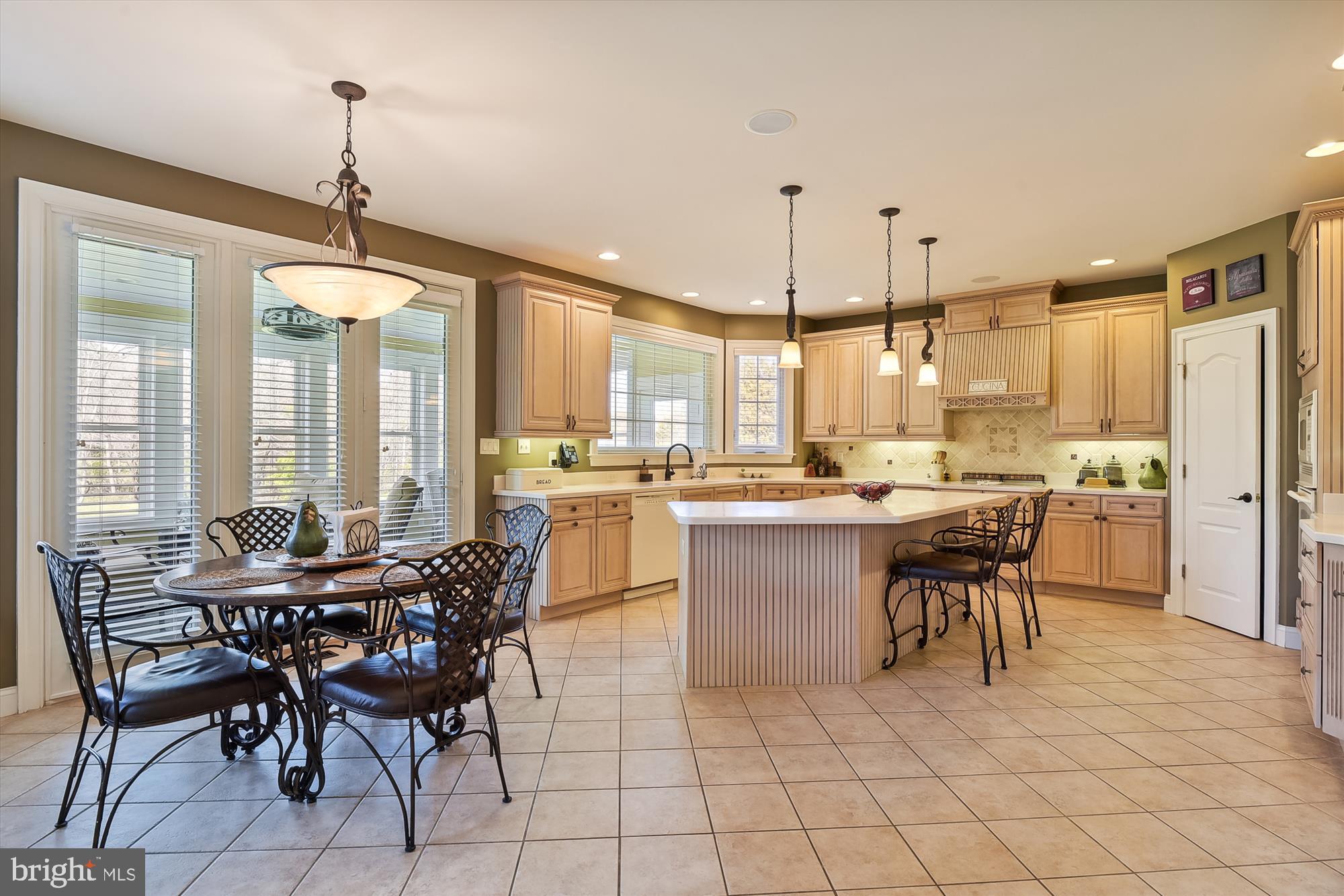 INDIAN CREEK - Residential