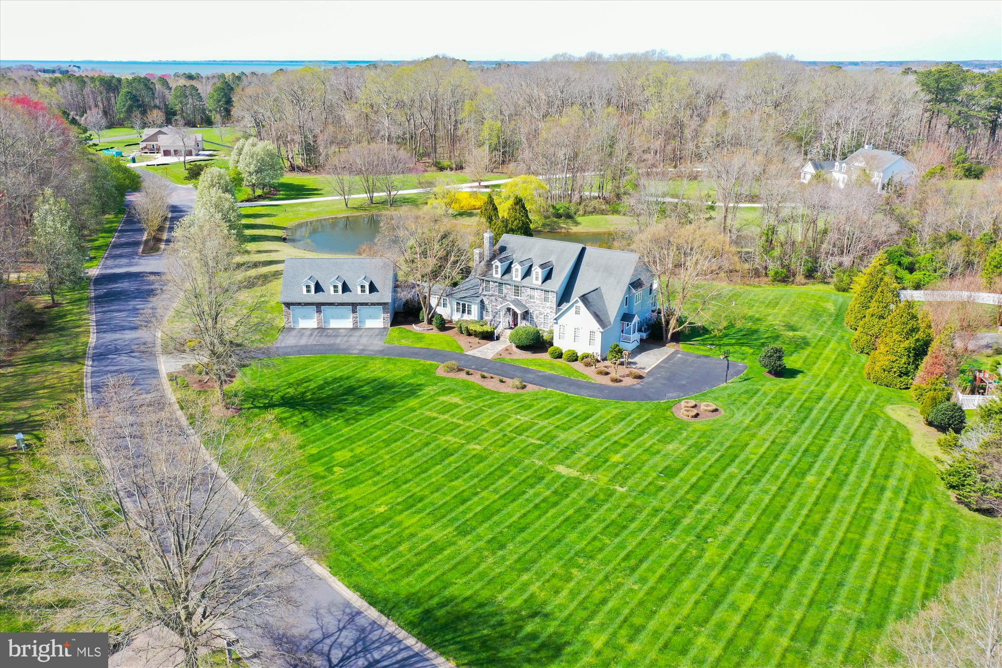 INDIAN CREEK - Residential