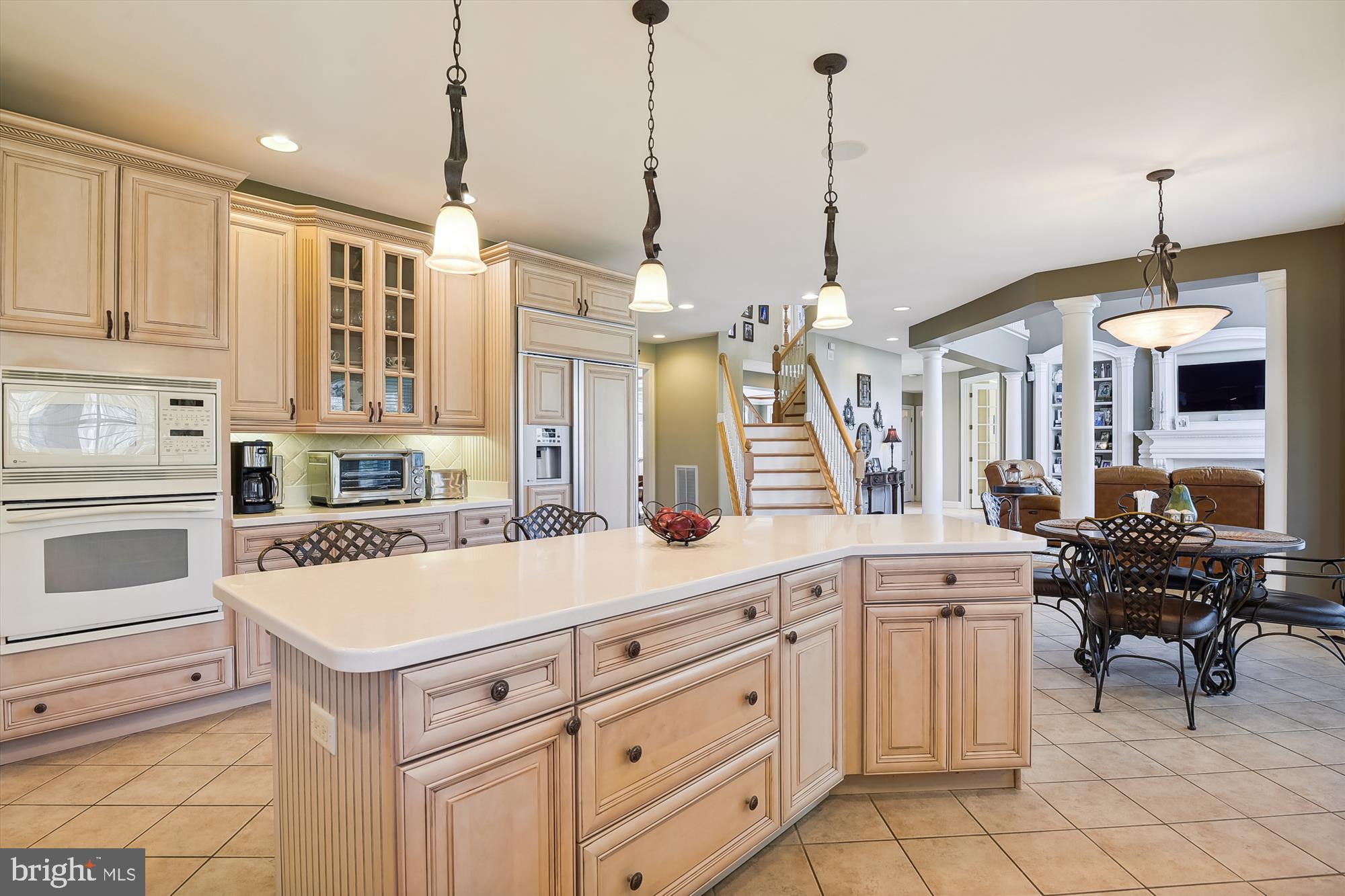 INDIAN CREEK - Residential