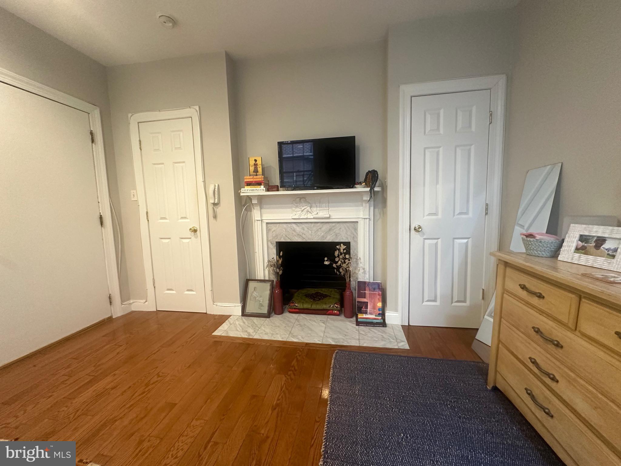 WASHINGTON SQ WEST - Residential Lease