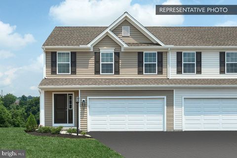 Townhouse For Sale - 13 Richfield Lane #LOT 128<br/> Perry County, DUNCANNON, PA 17020