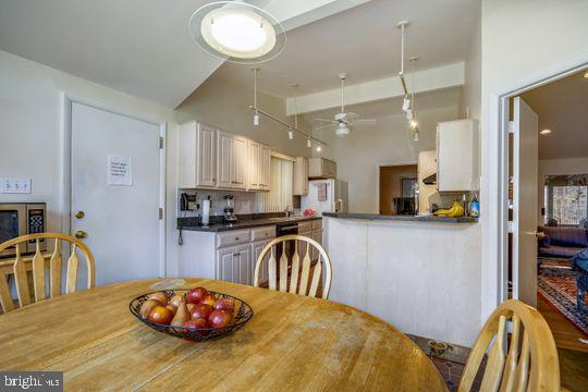 BRADLEY PARK - Residential