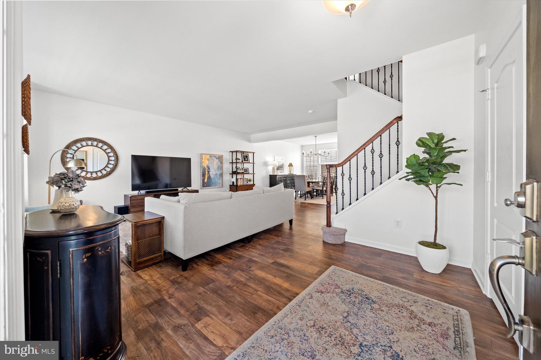 264 N BAYBERRY PARKWAY