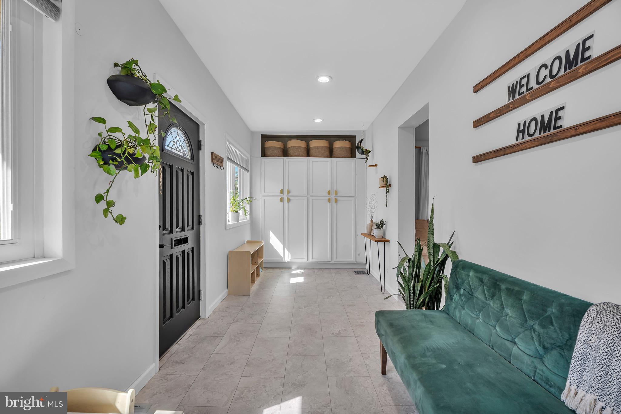 11 E COLLINGSWOOD AVENUE