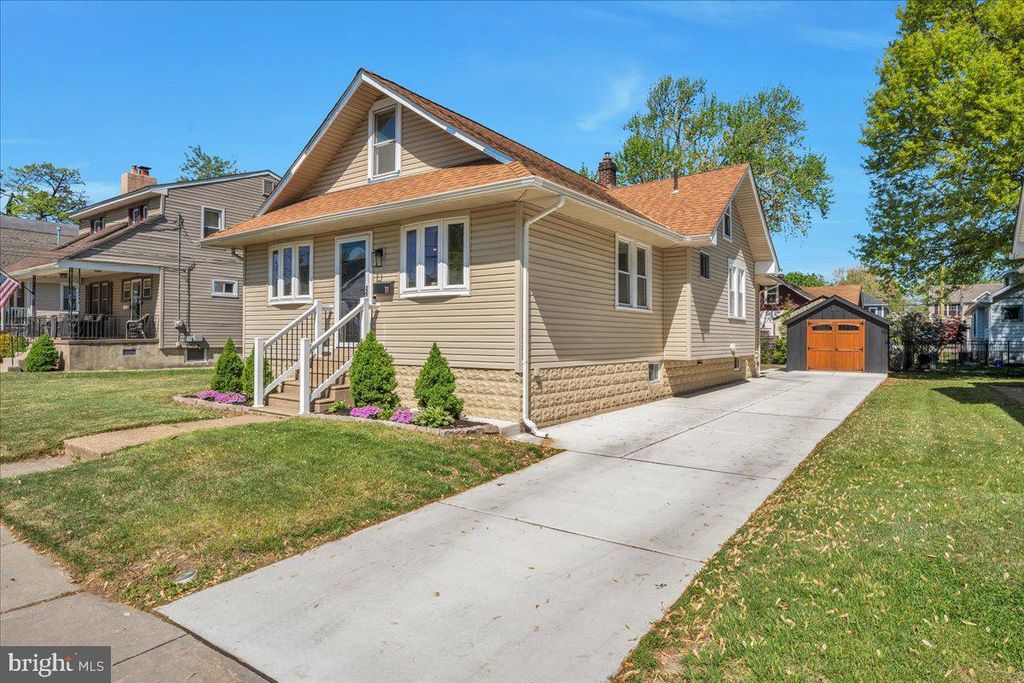 Photo of 11 E Collingswood Avenue, HADDON TOWNSHIP, NJ 08107 (MLS # NJCD2116074)