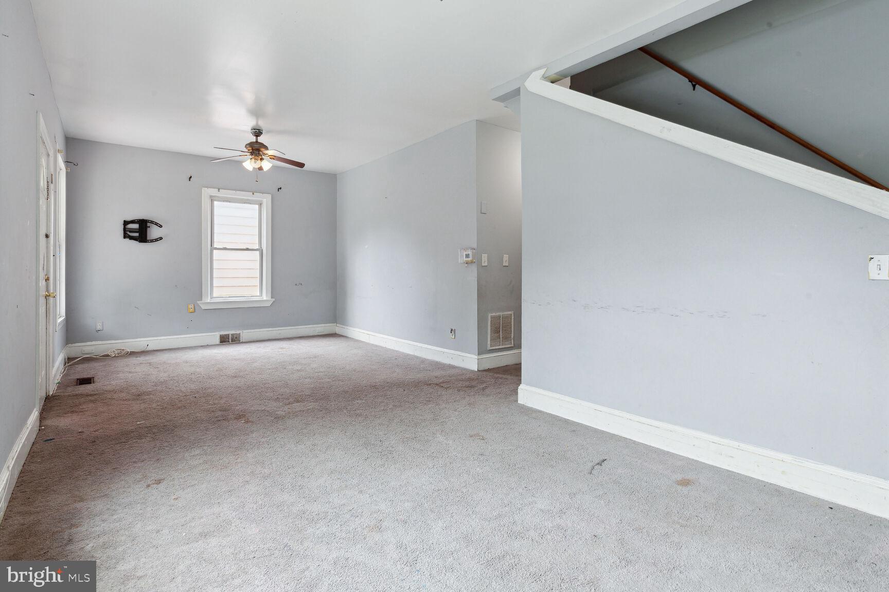 RIVERDALE PARK - Residential