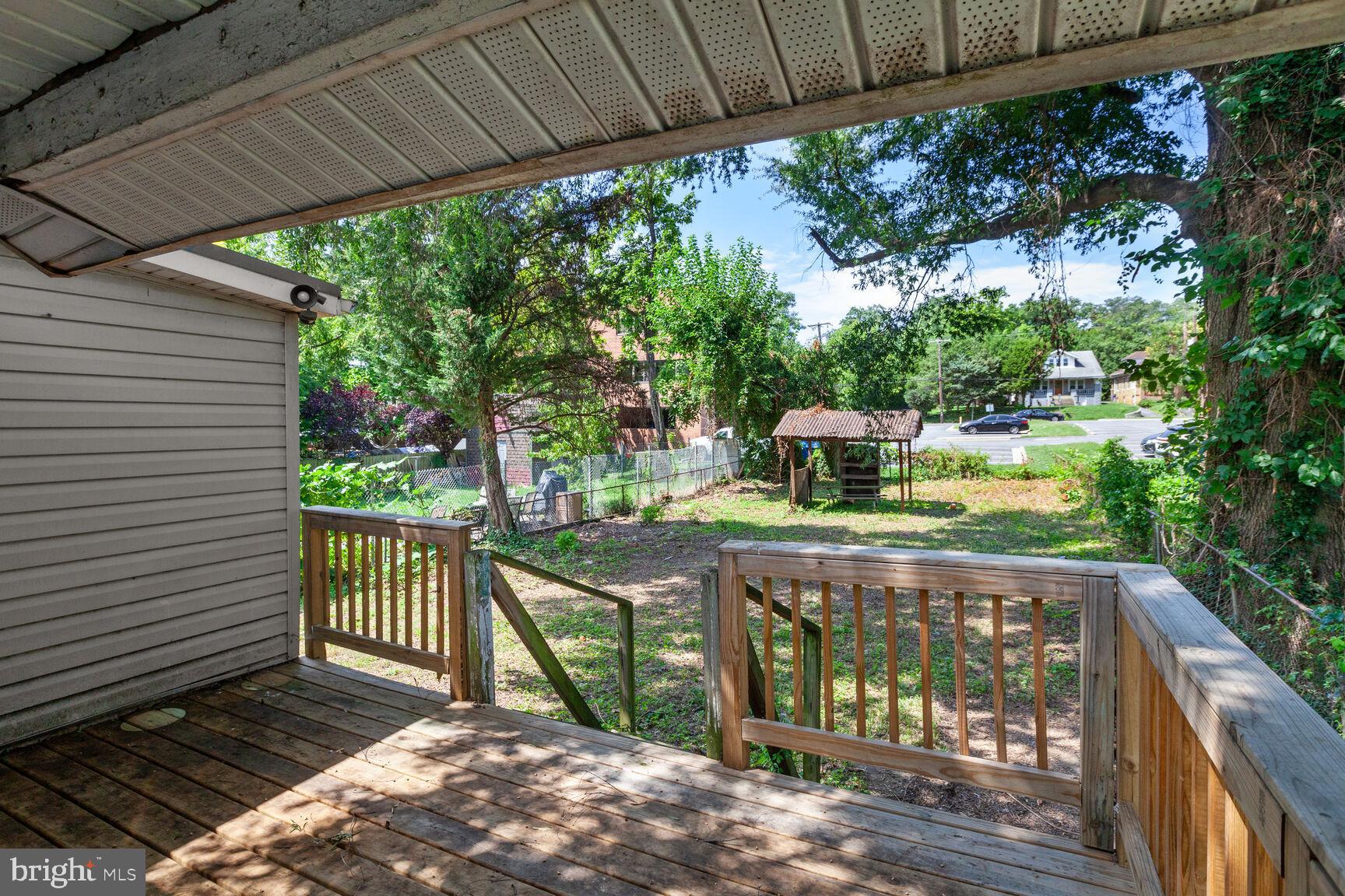 RIVERDALE PARK - Residential