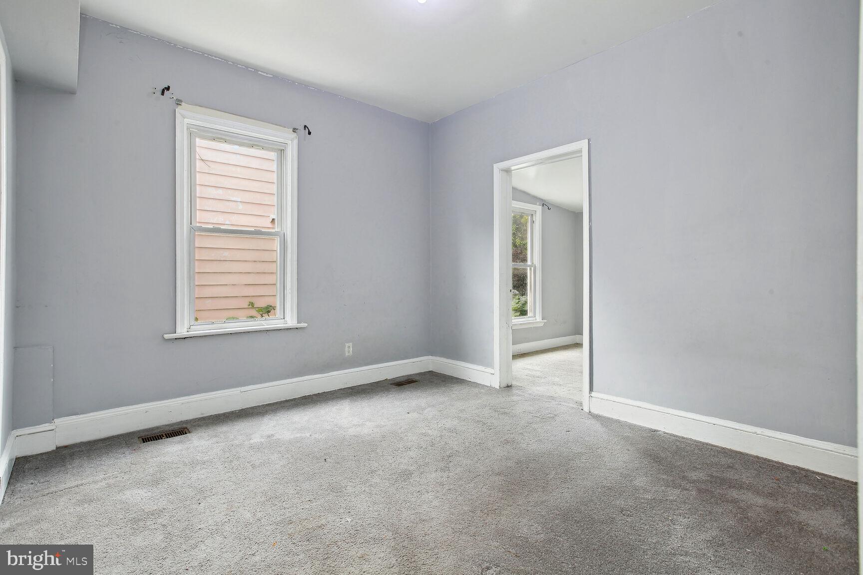 RIVERDALE PARK - Residential