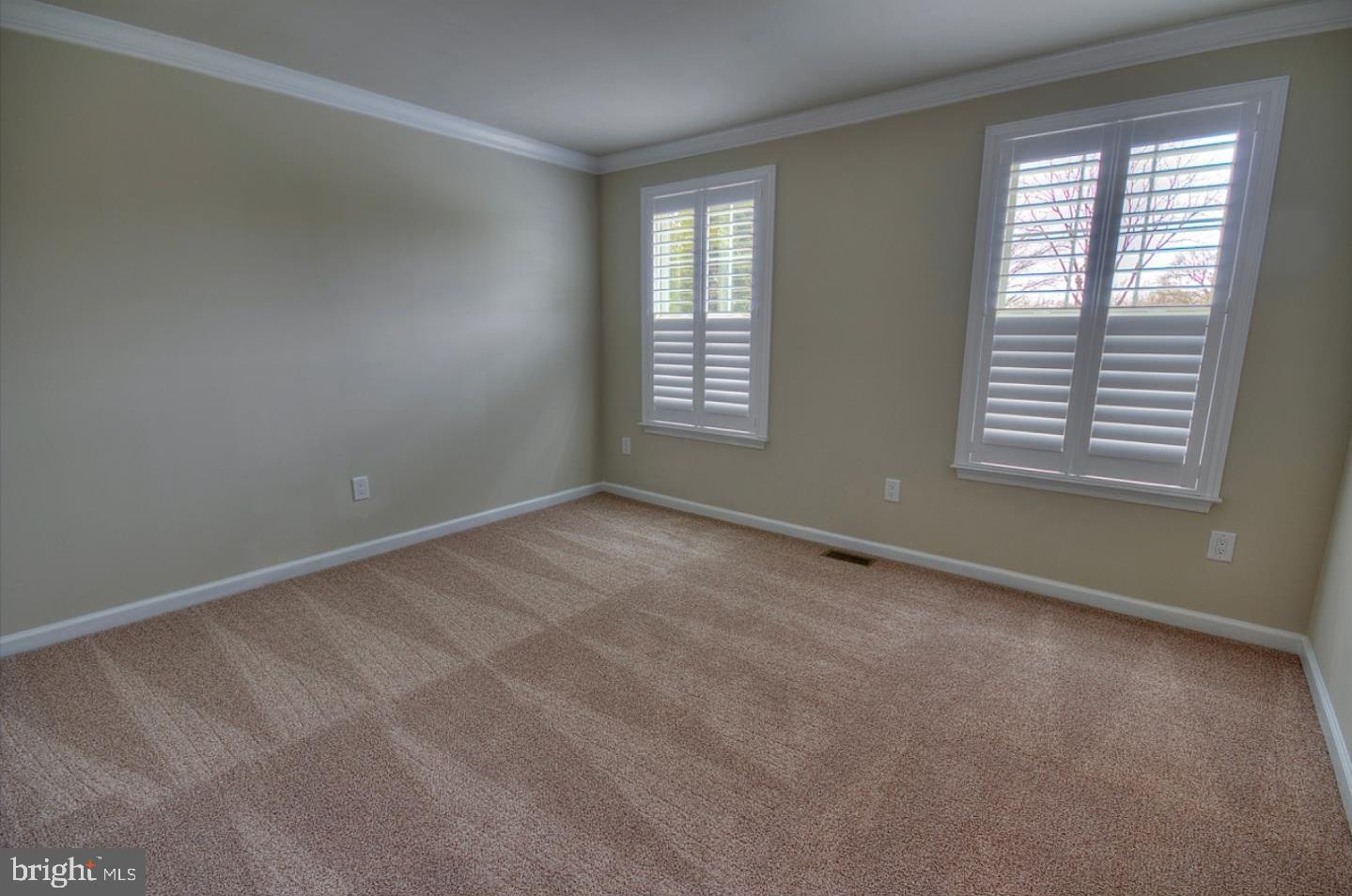 YARDLEY OAKS - Residential
