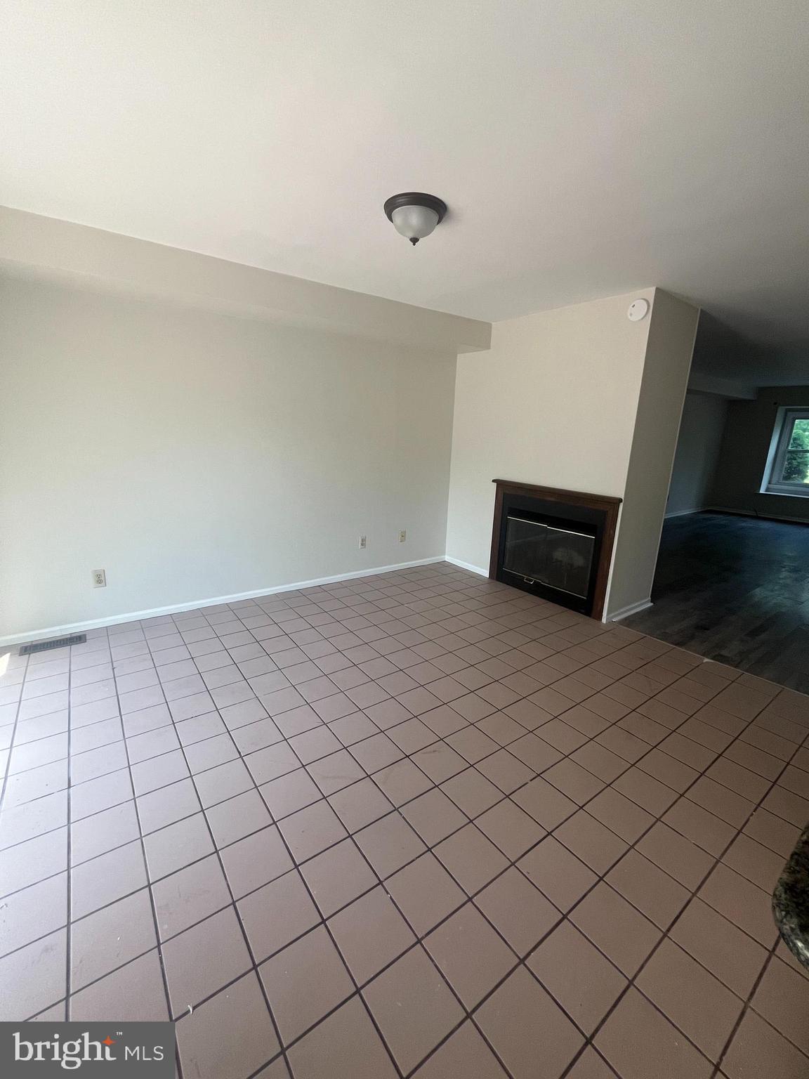 BEIDLER KNOLL - Residential Lease