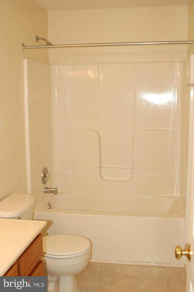 POTOMAC SHORES - Residential Lease