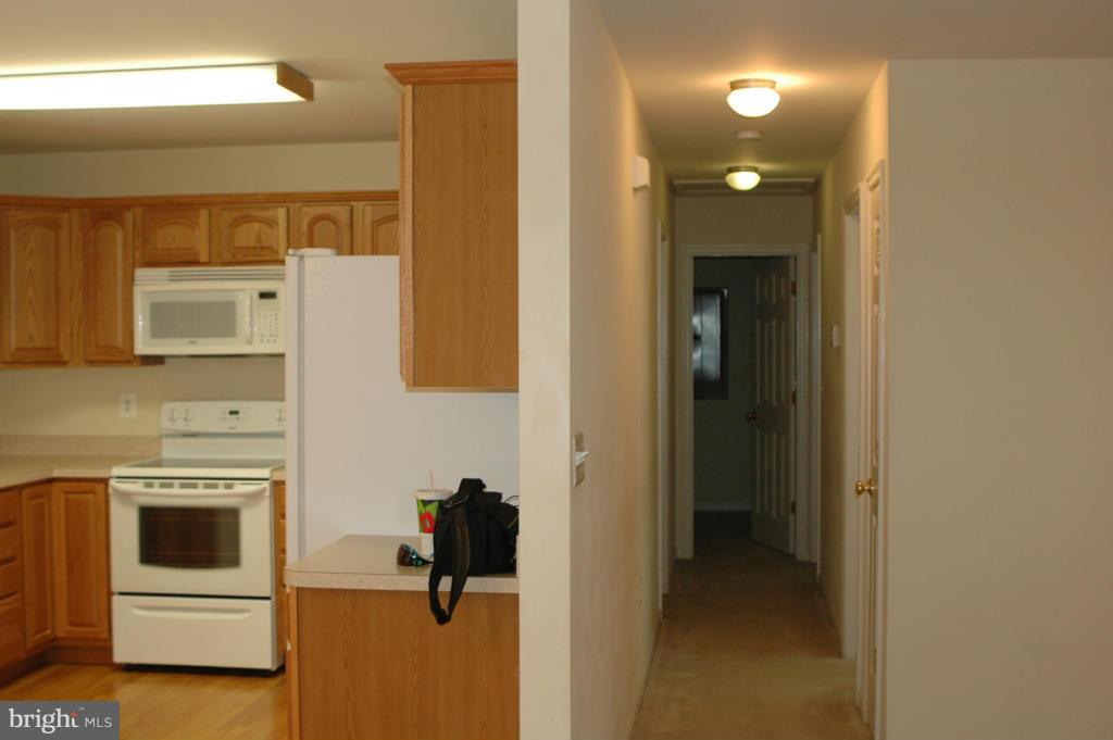 POTOMAC SHORES - Residential Lease