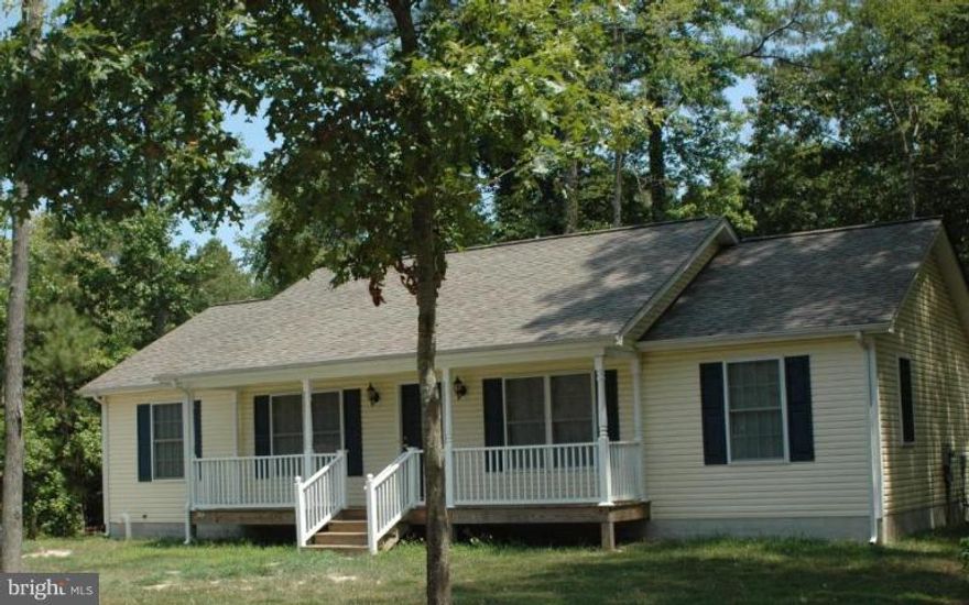 This 4-bedroom rambler in Westmoreland Shores is sure to please.  Home features a large front porch, rear deck, hardwood in the kitchen, dining area, and laundry room.