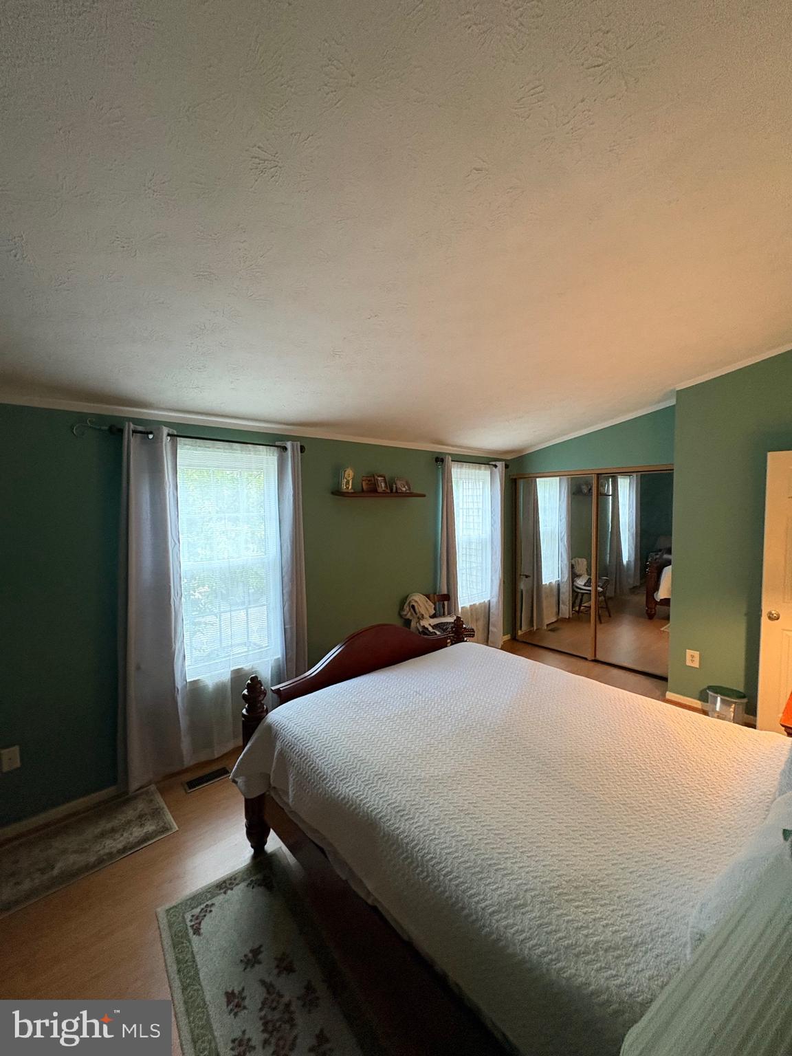 PARKVIEW TRAIL - Residential Lease