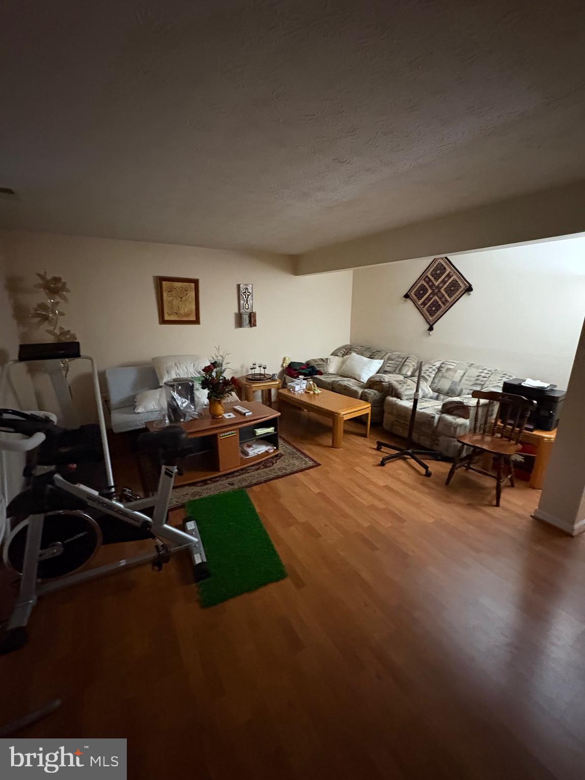 PARKVIEW TRAIL - Residential Lease