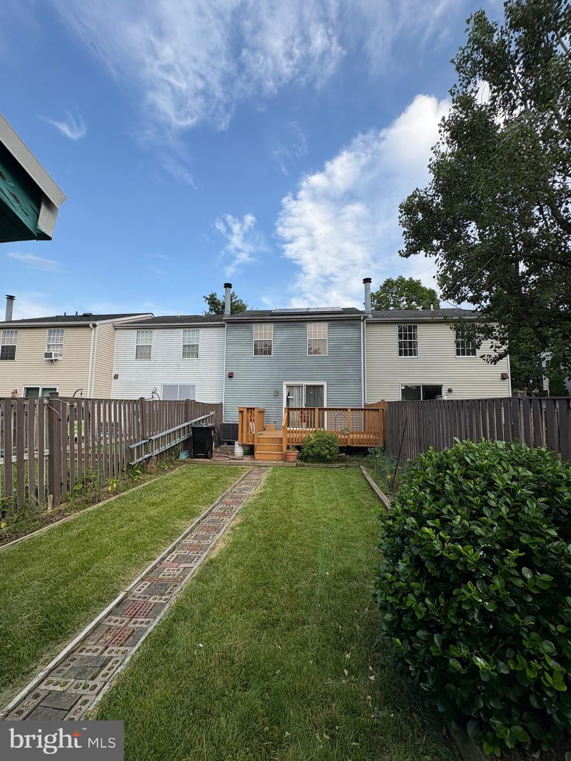 PARKVIEW TRAIL - Residential Lease