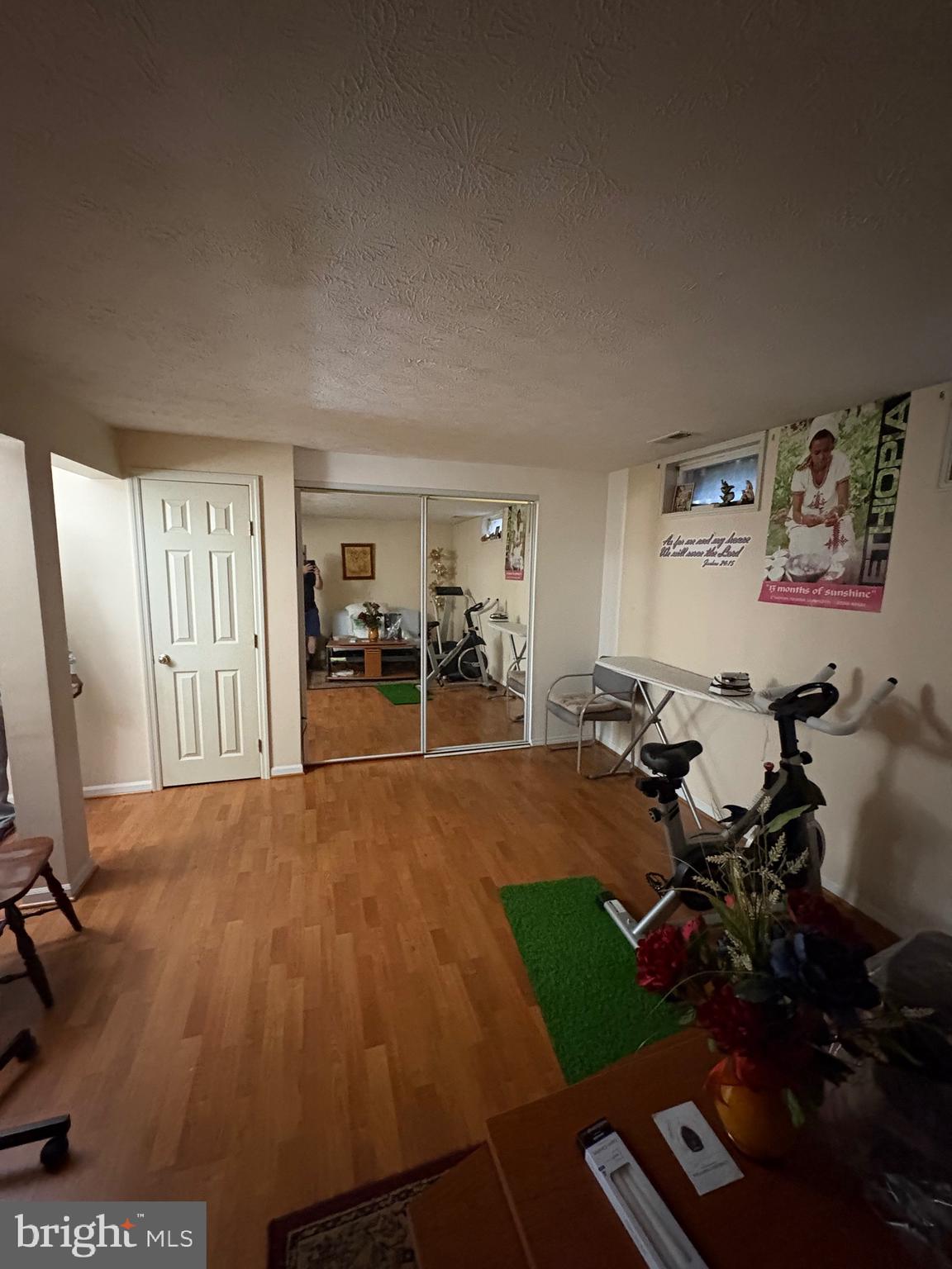 PARKVIEW TRAIL - Residential Lease