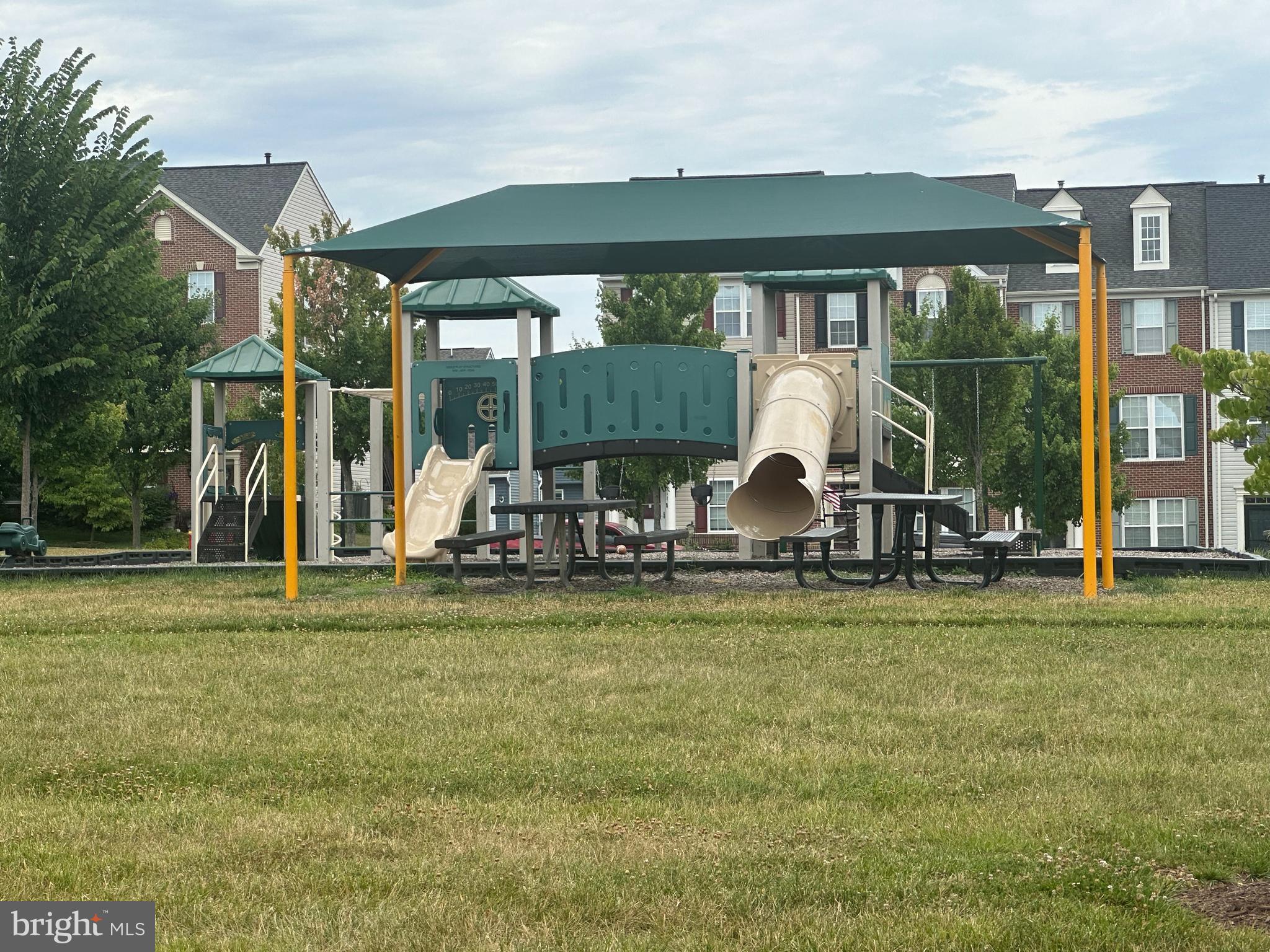 HUNTFIELD - Residential