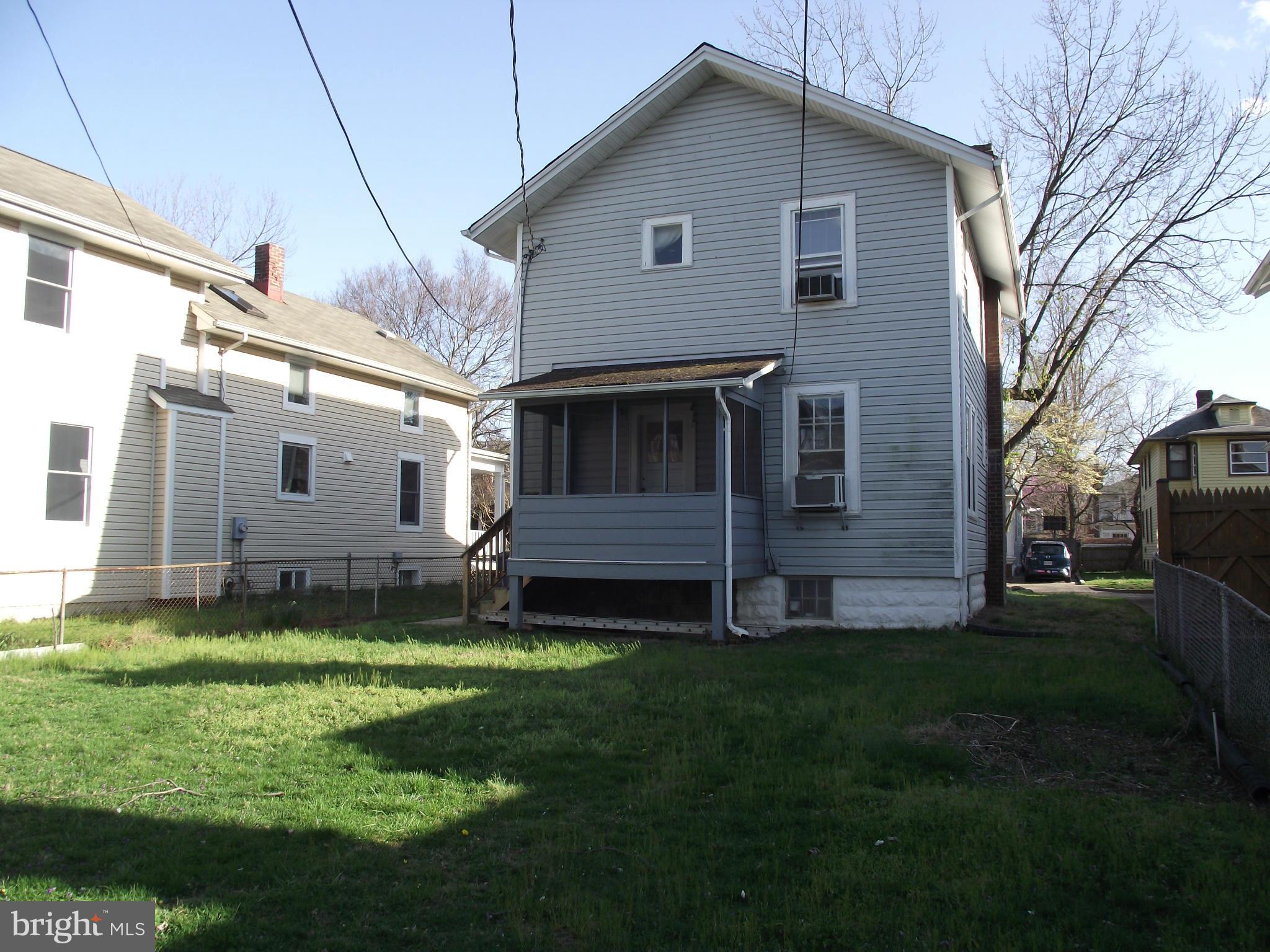 ROSEMONT PARK - Residential