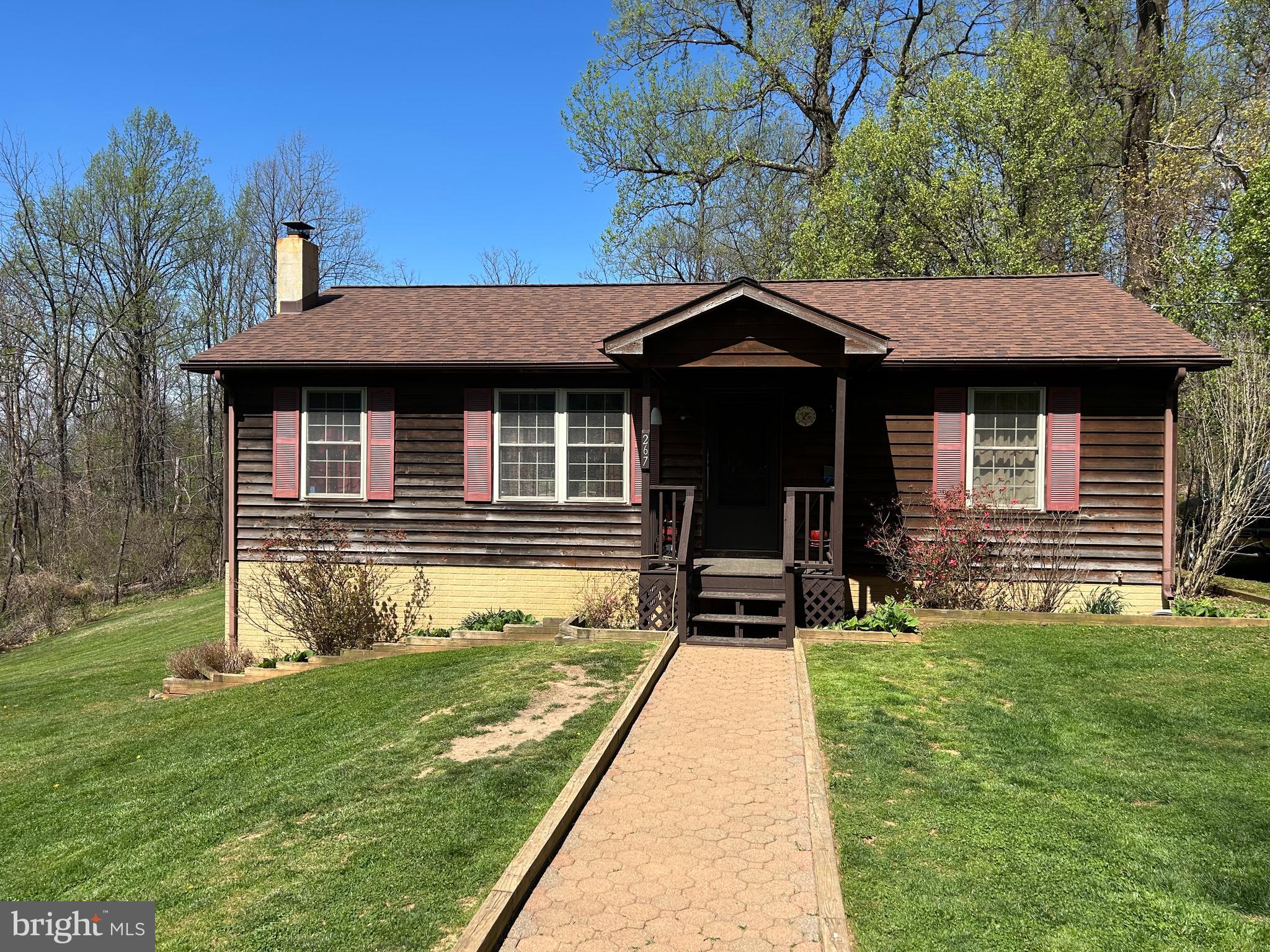 BLUE MOUNTAIN - Residential