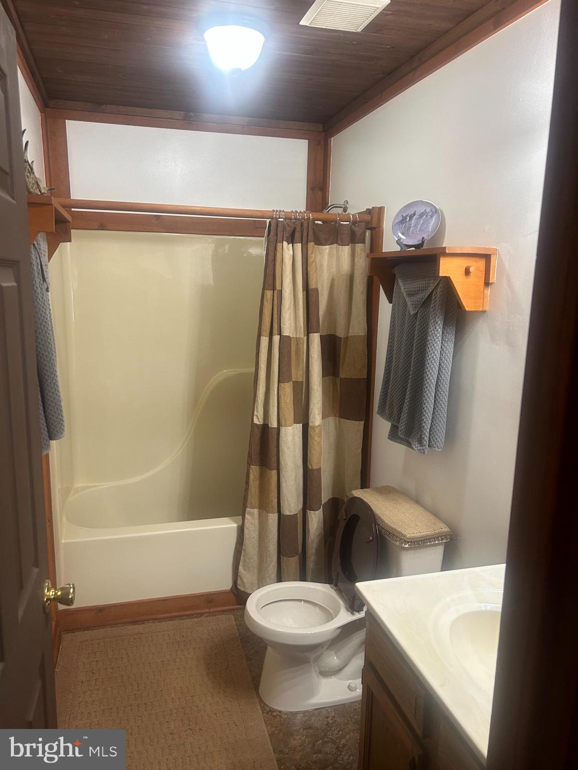 BLUE MOUNTAIN - Residential