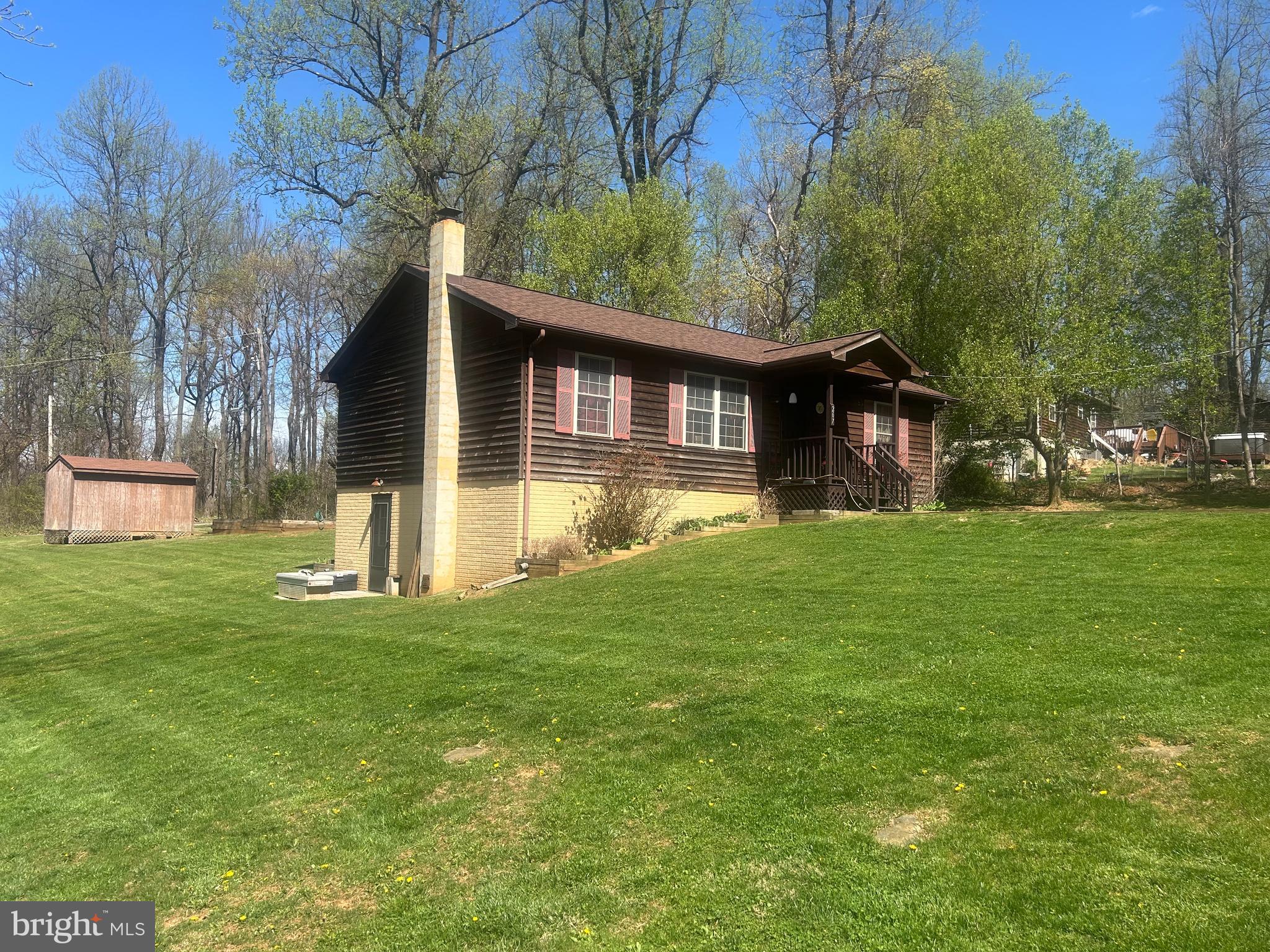 BLUE MOUNTAIN - Residential