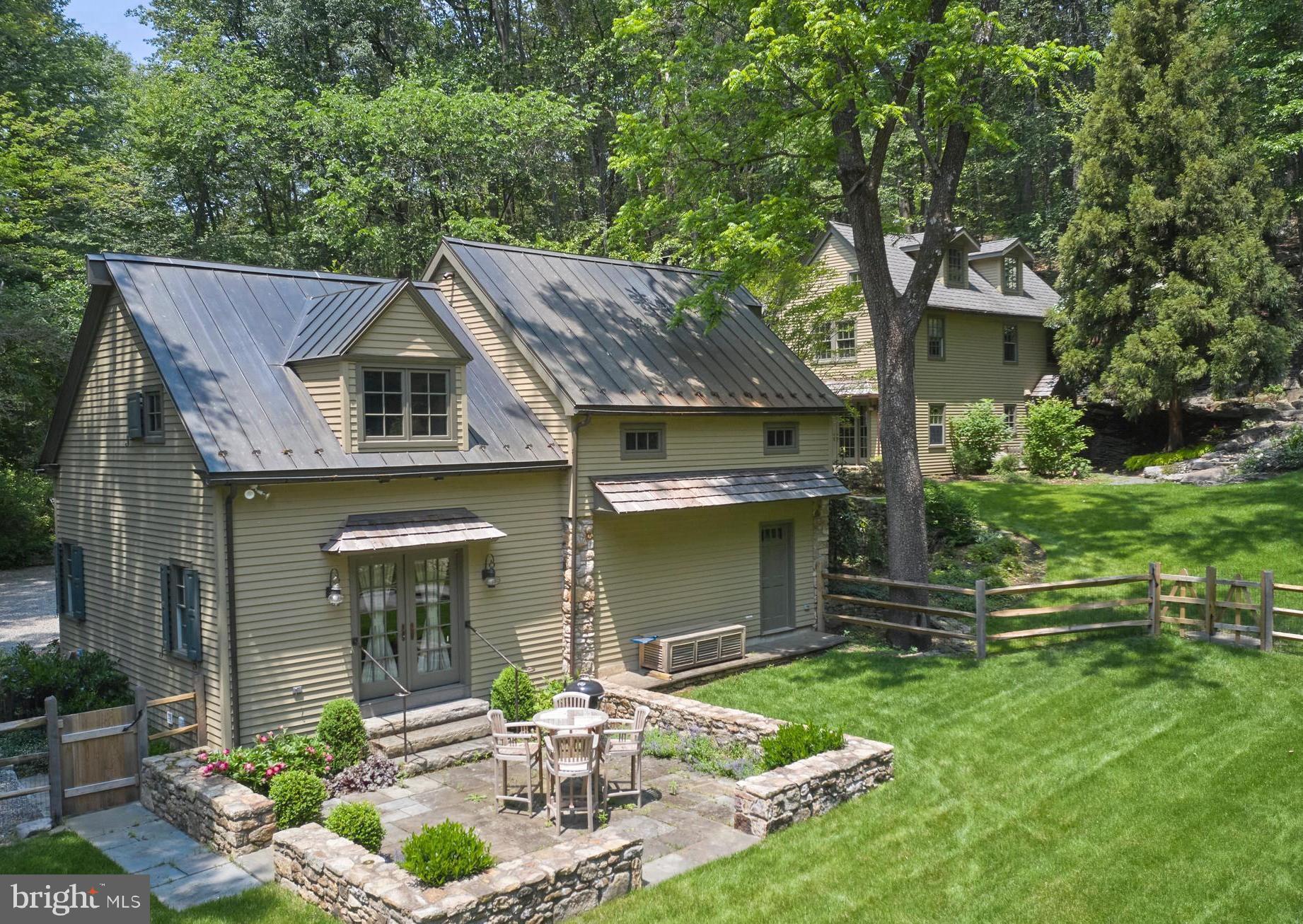 5960 HONEY HOLLOW ROAD