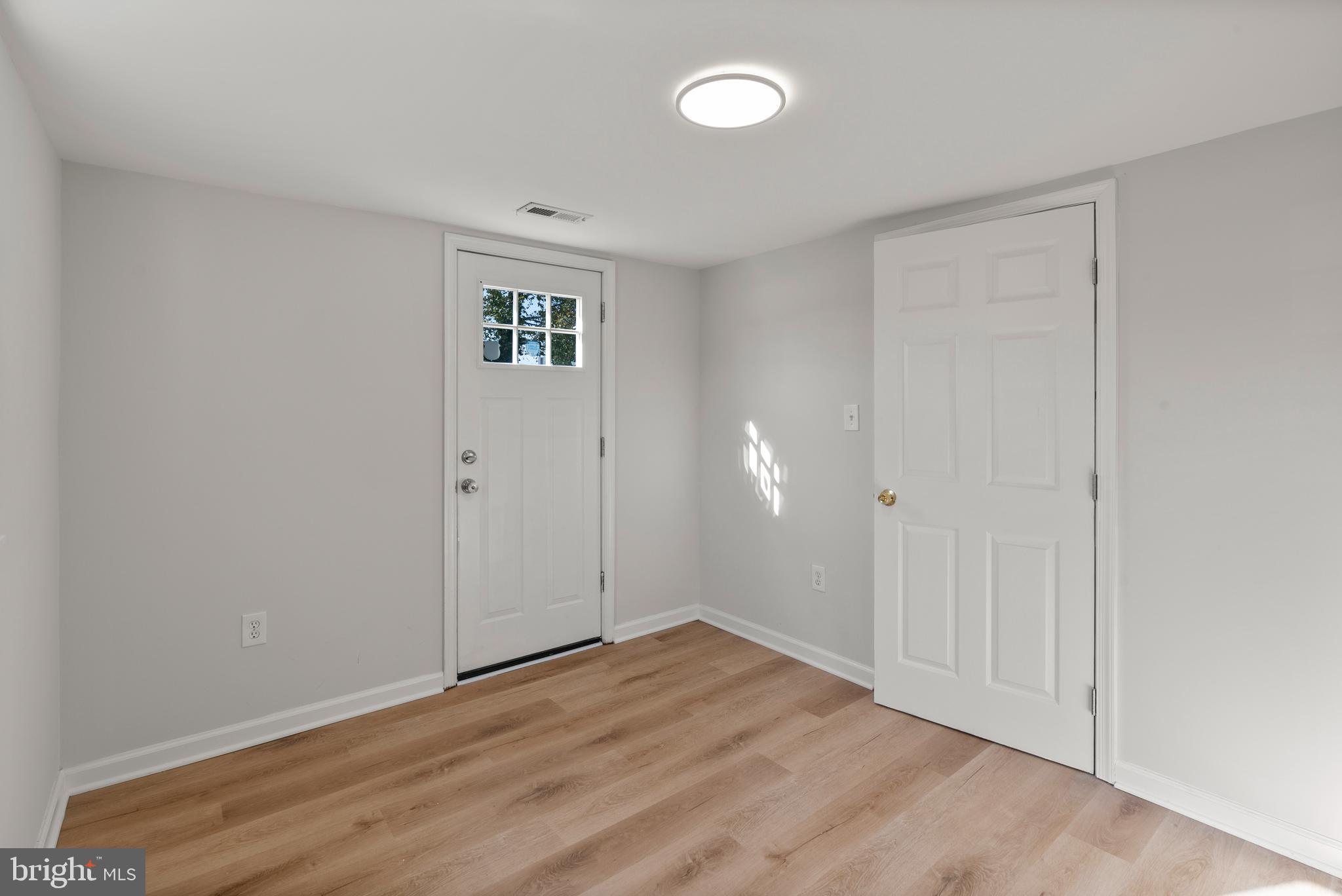 DUNDALK - Residential Lease