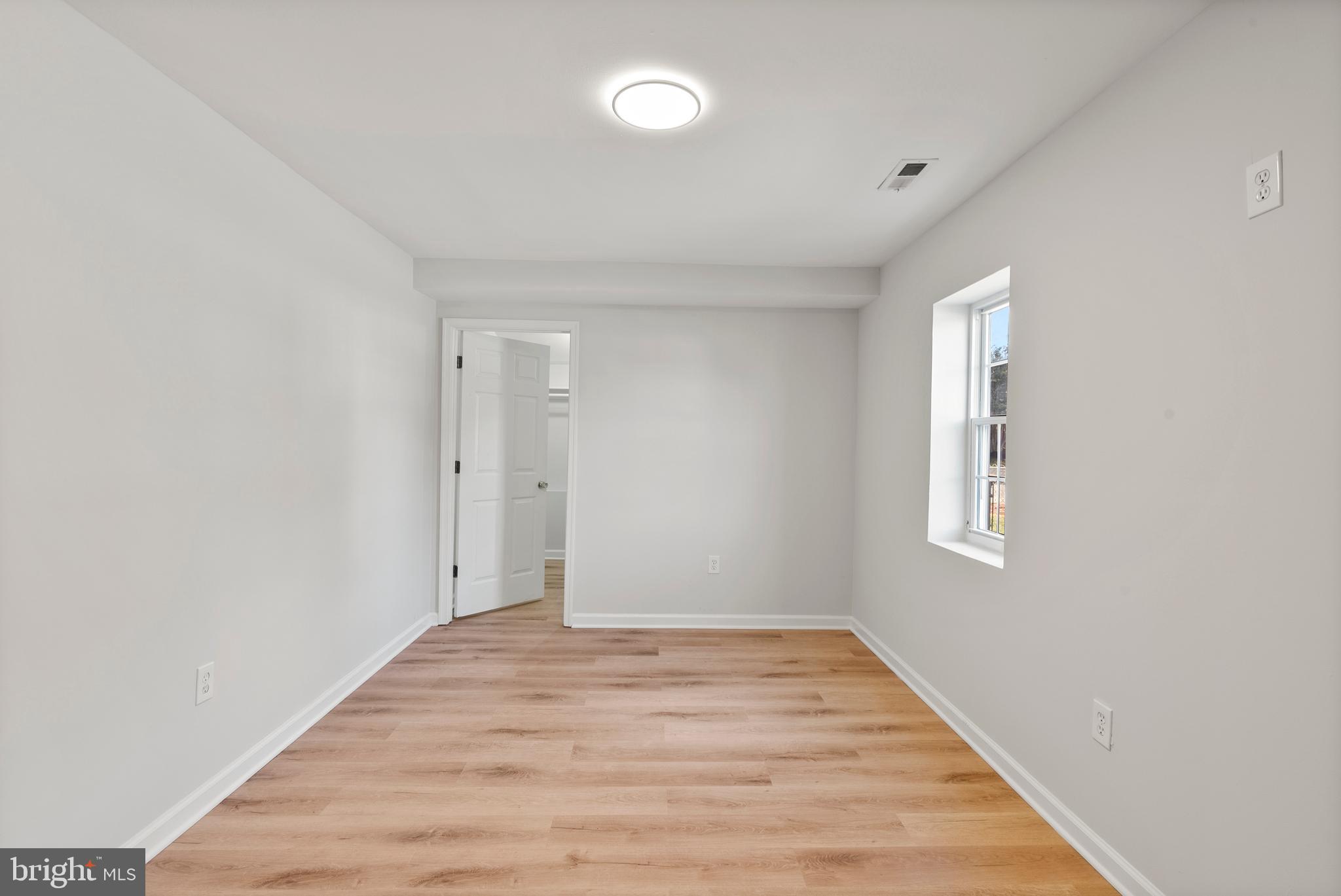 DUNDALK - Residential Lease