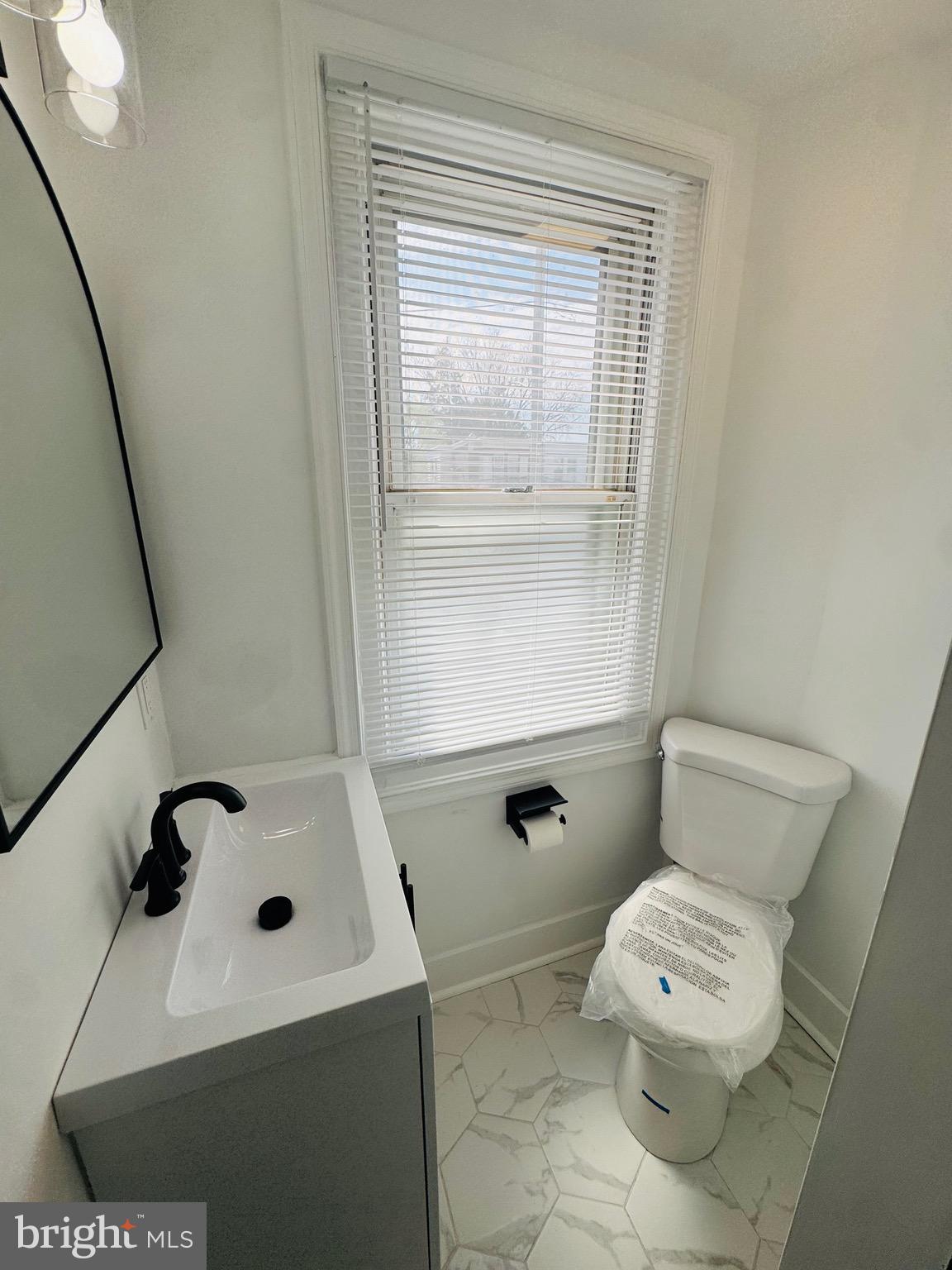 LAWNCREST - Residential