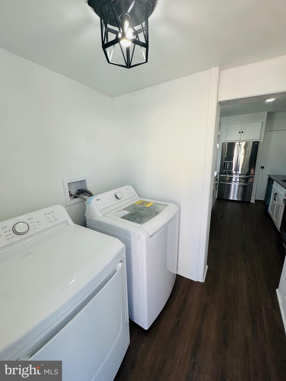 LAWNCREST - Residential