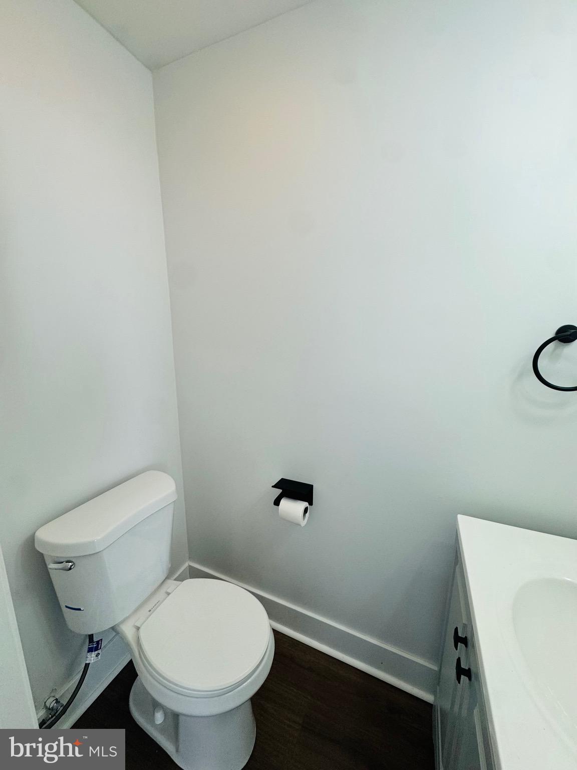 LAWNCREST - Residential