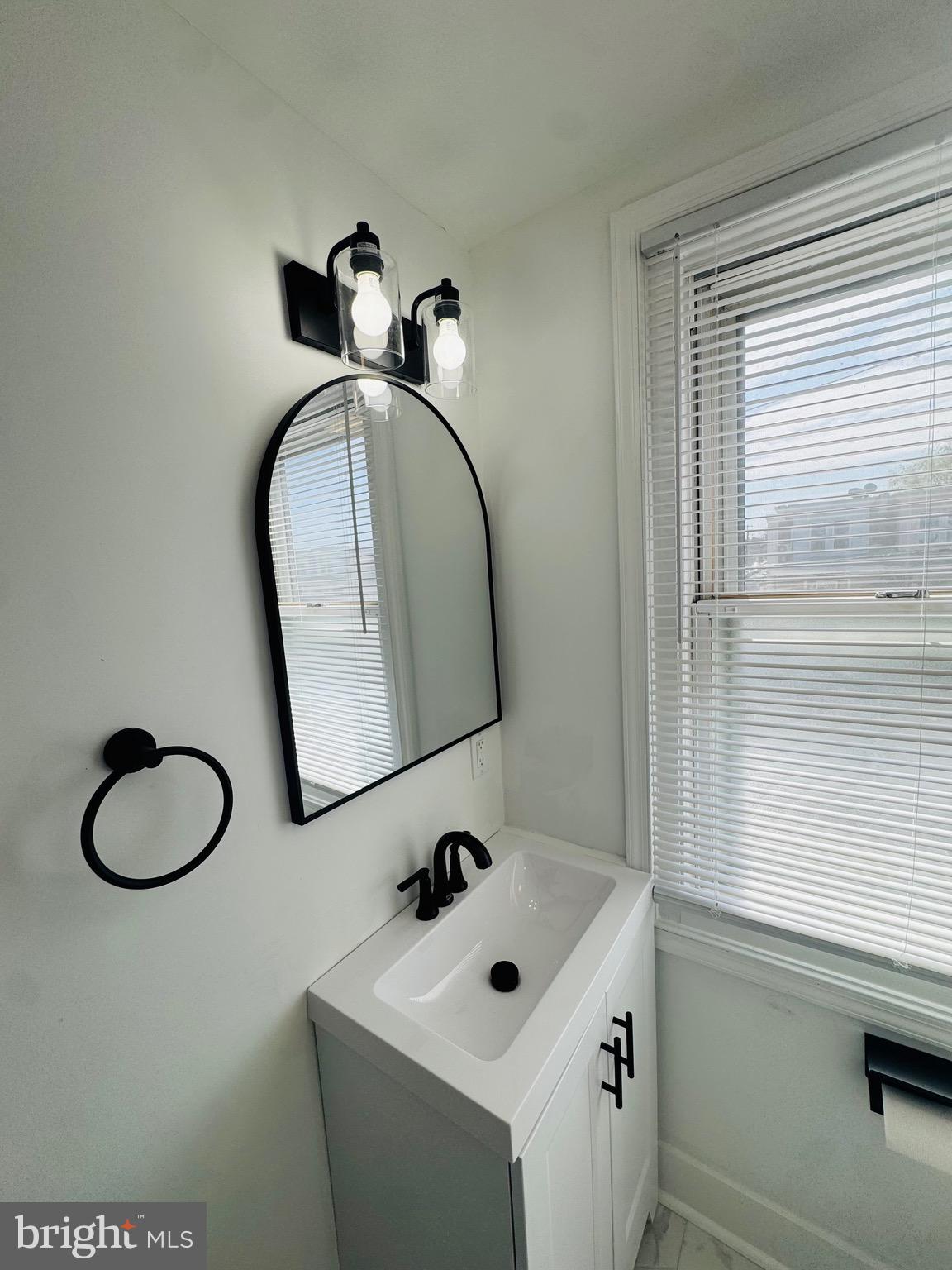 LAWNCREST - Residential