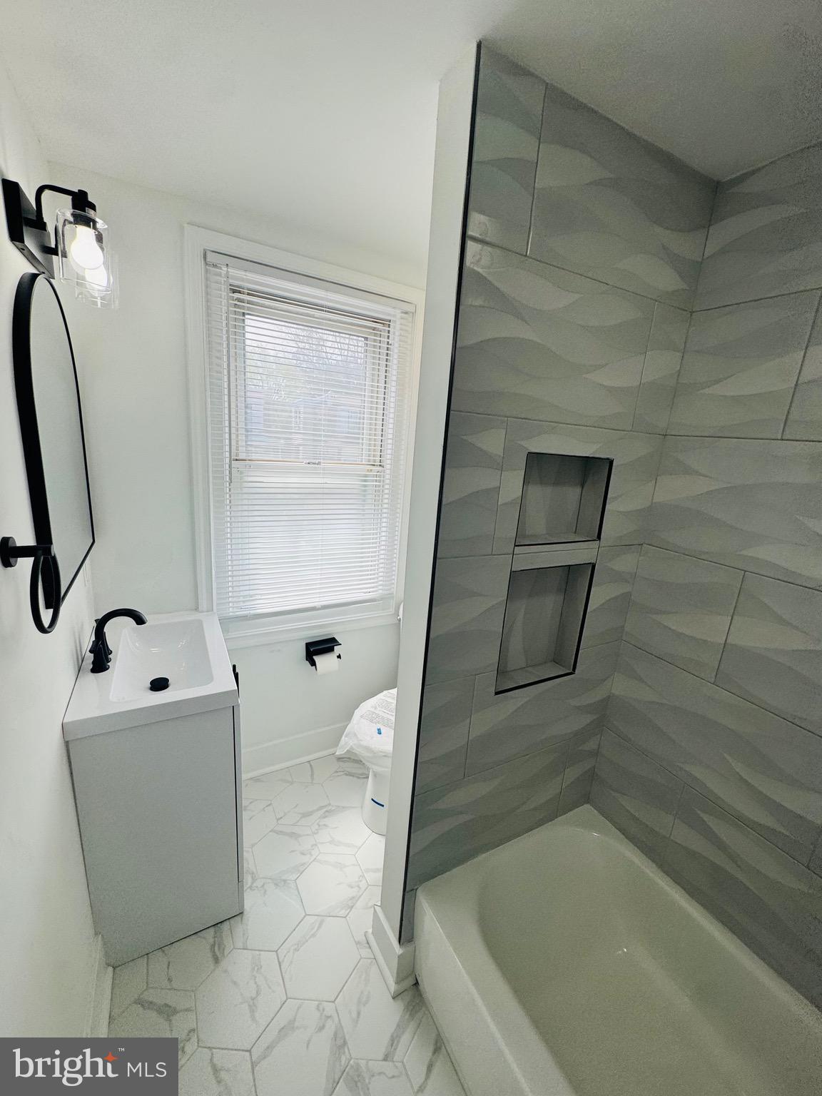 LAWNCREST - Residential