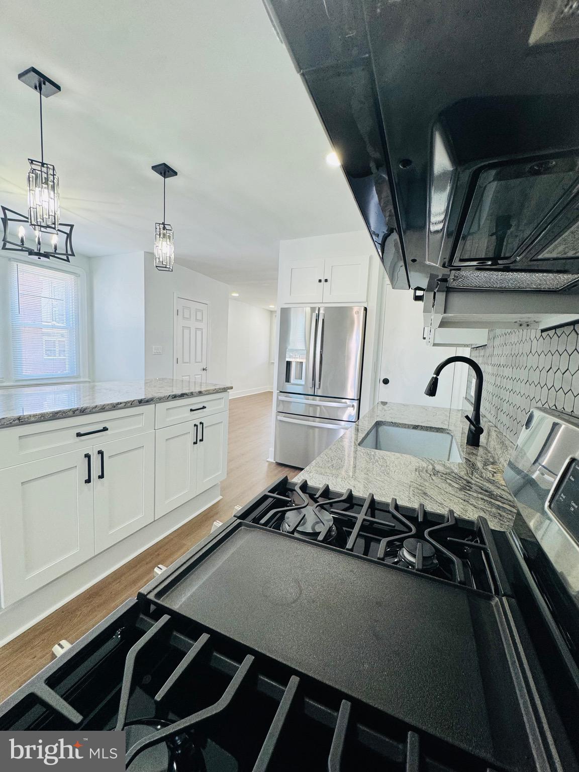 LAWNCREST - Residential